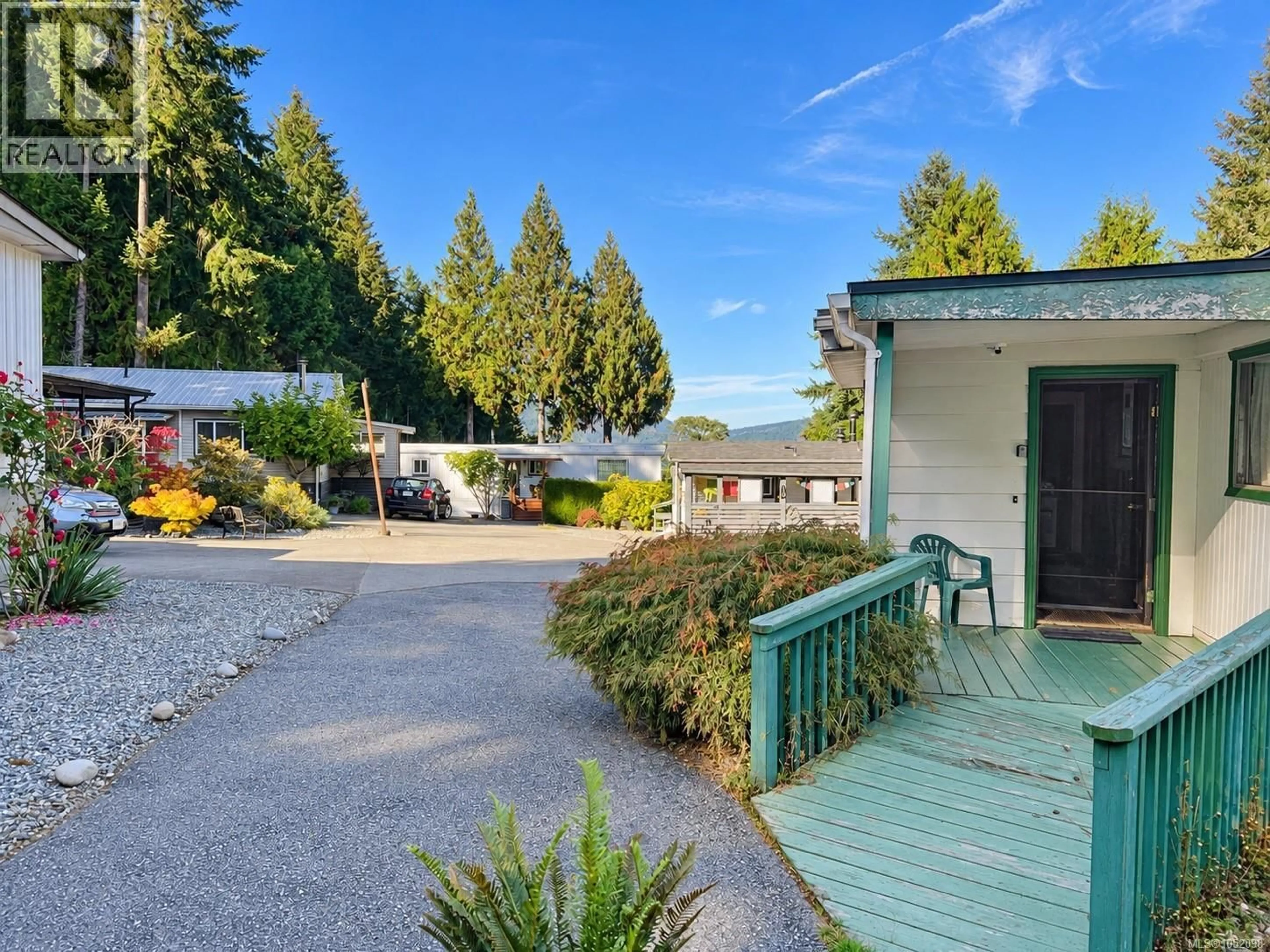 A pic from outside/outdoor area/front of a property/back of a property/a pic from drone, mountain view for 6 - 4544 LANES ROAD, Cowichan Bay British Columbia V0R1N2