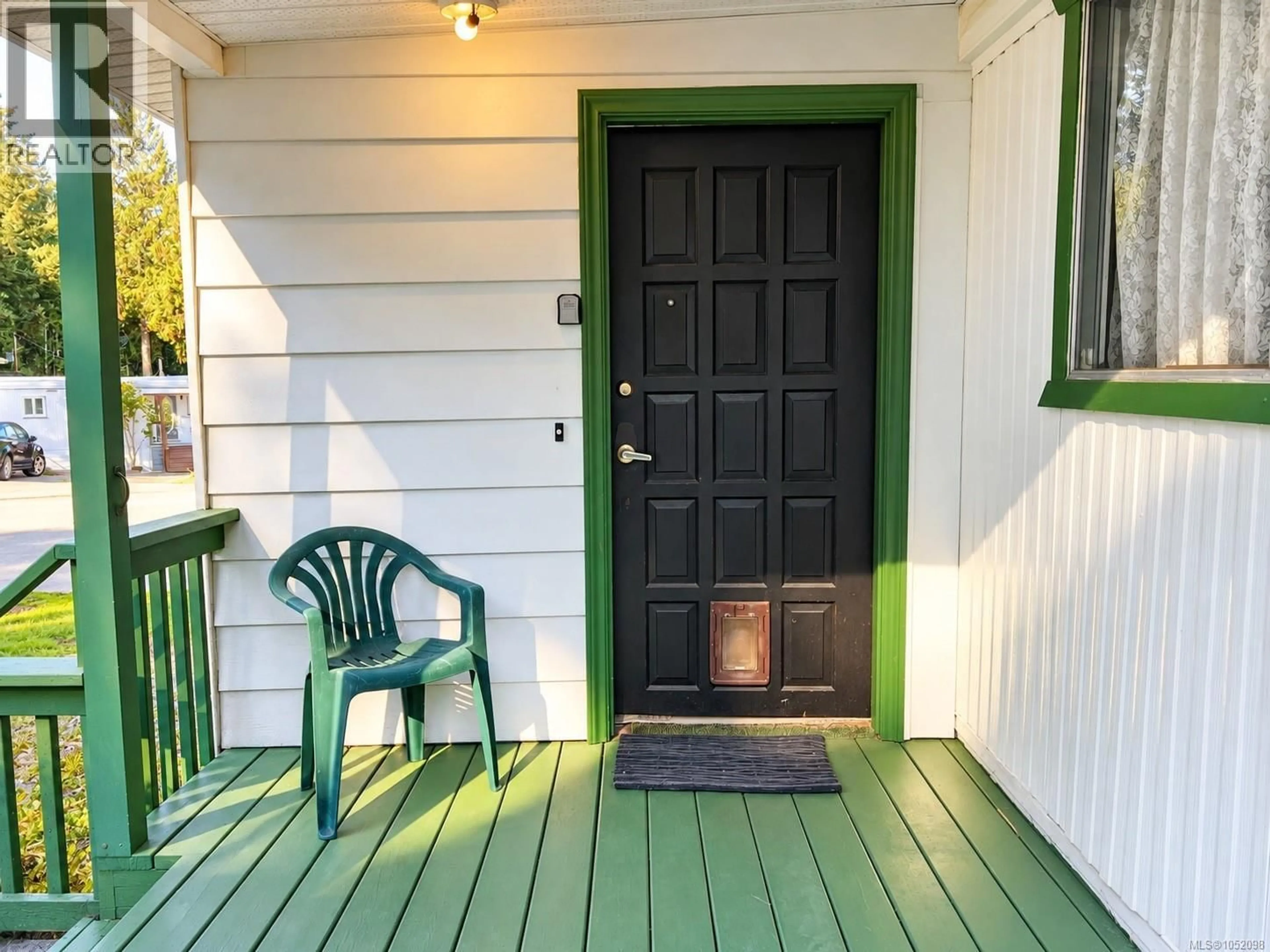 Indoor entryway for 6 - 4544 LANES ROAD, Cowichan Bay British Columbia V0R1N2