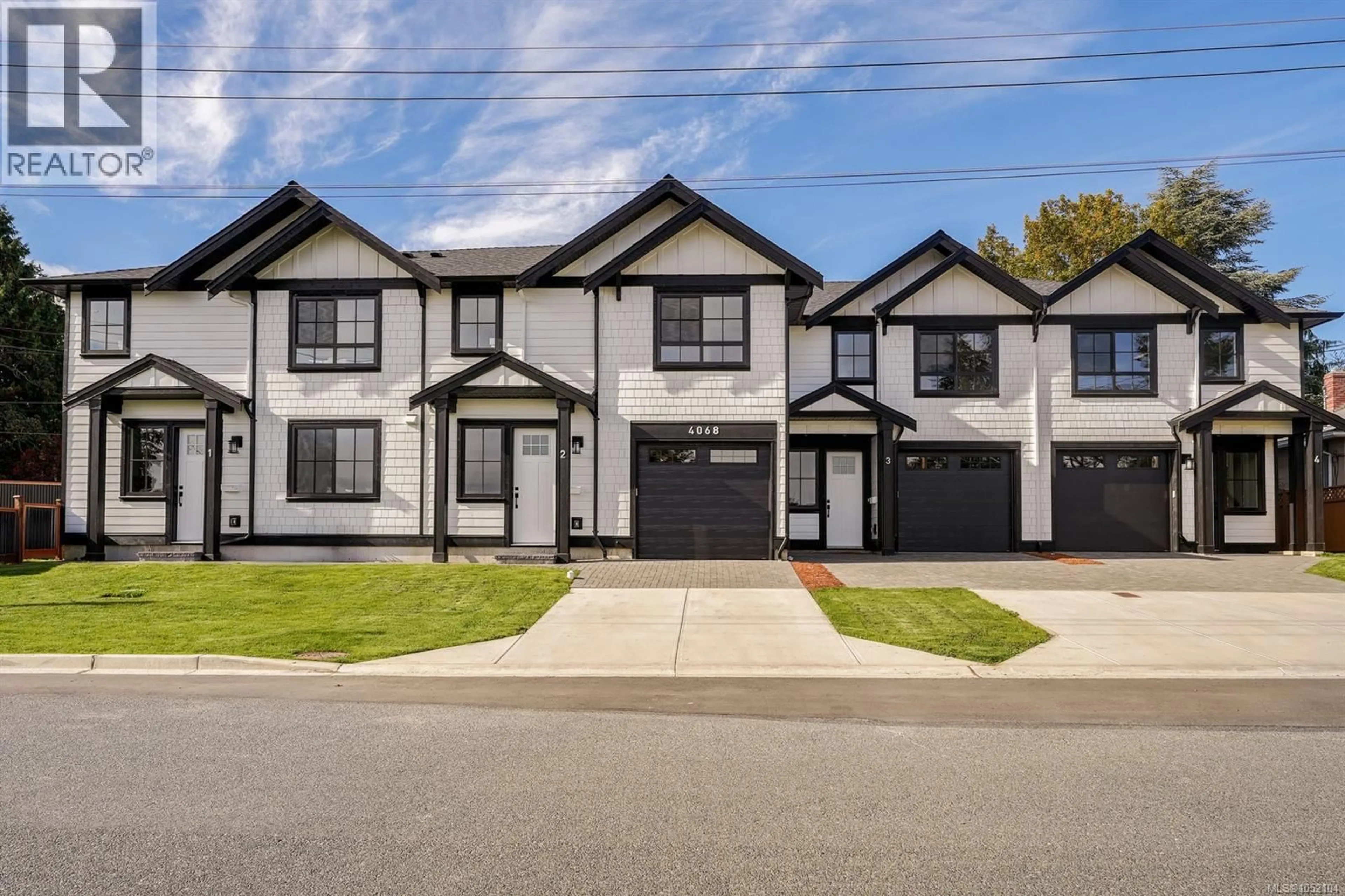 Home with vinyl exterior material, street for 2 - 4068 TUXEDO DRIVE, Saanich British Columbia V8X2L3