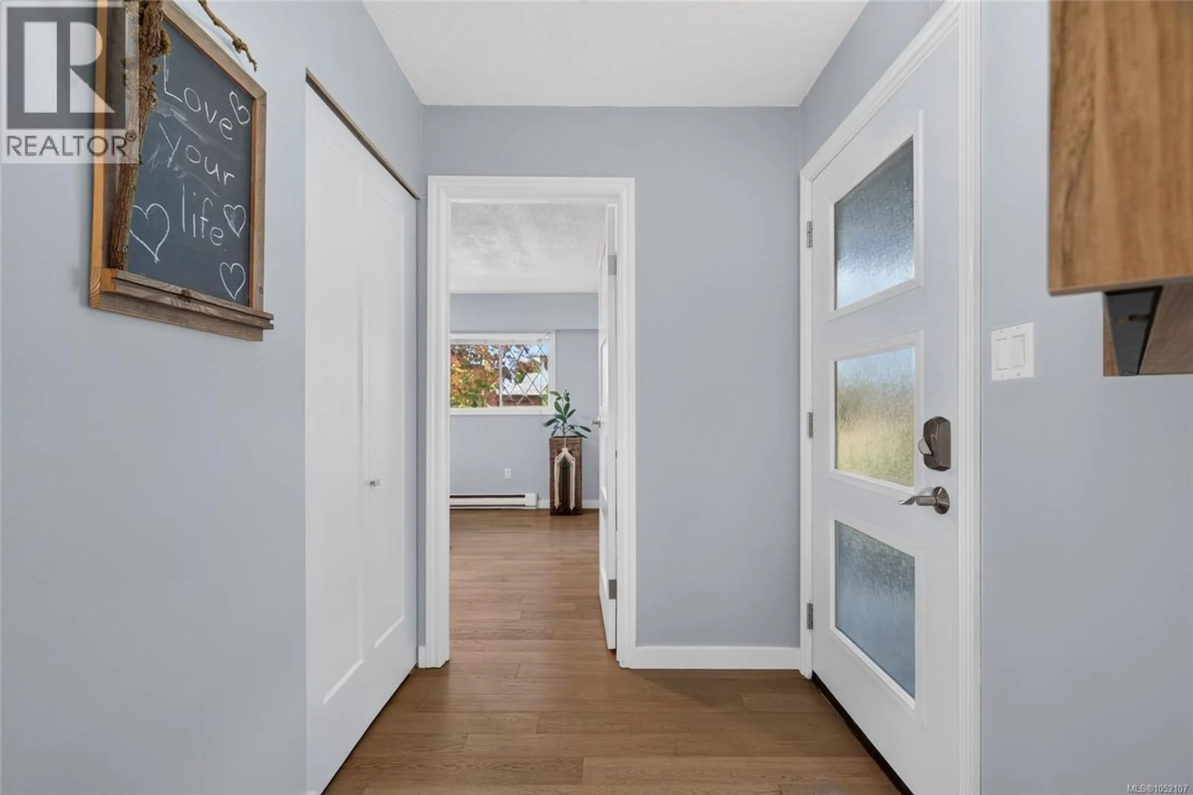 Unknown for 4291 BURBANK CRESCENT, Saanich British Columbia V8Z6T4