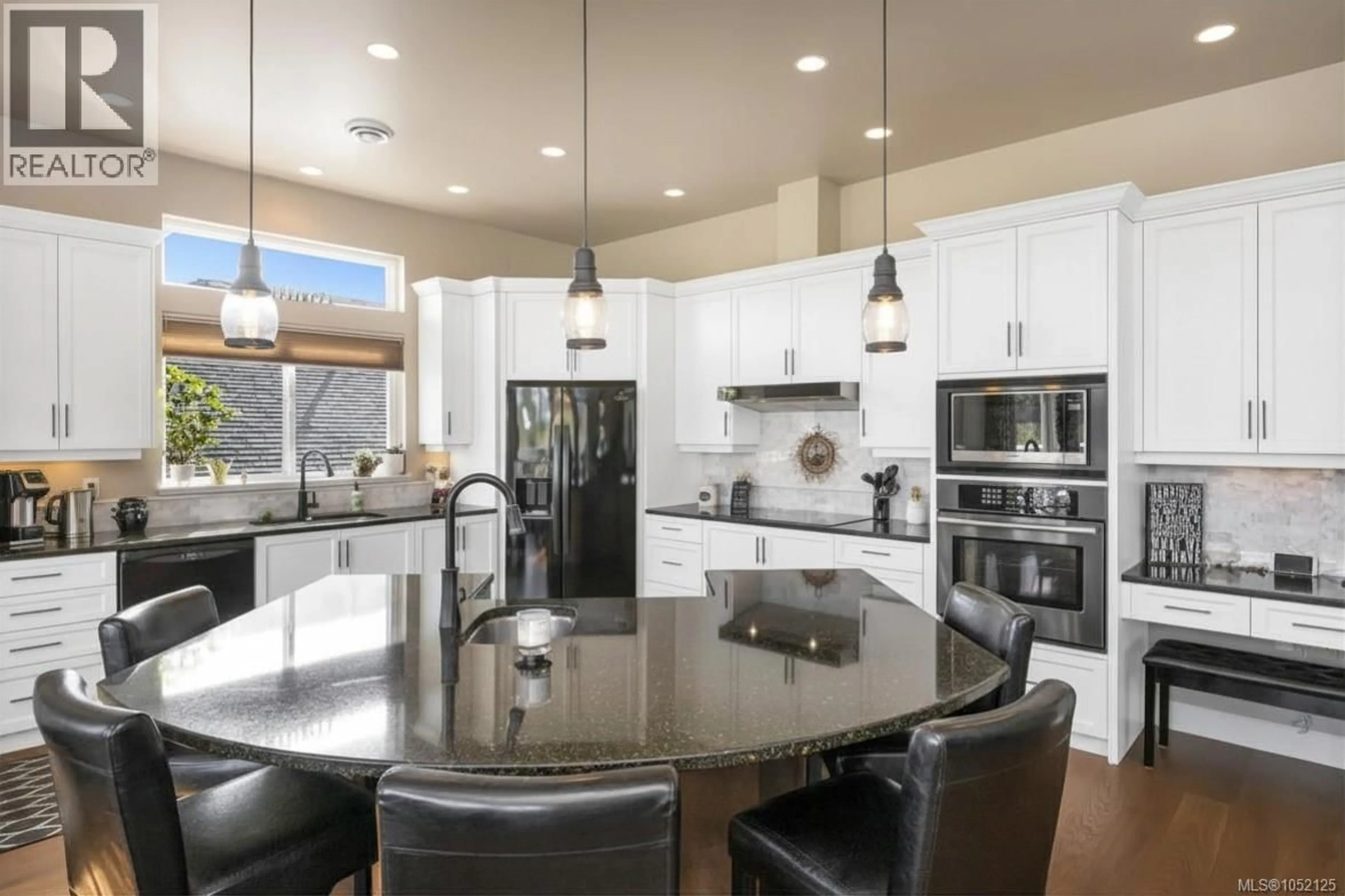Open concept kitchen, ceramic/tile floor for 721 COUNTRY CLUB DRIVE, Cobble Hill British Columbia V0R1L1