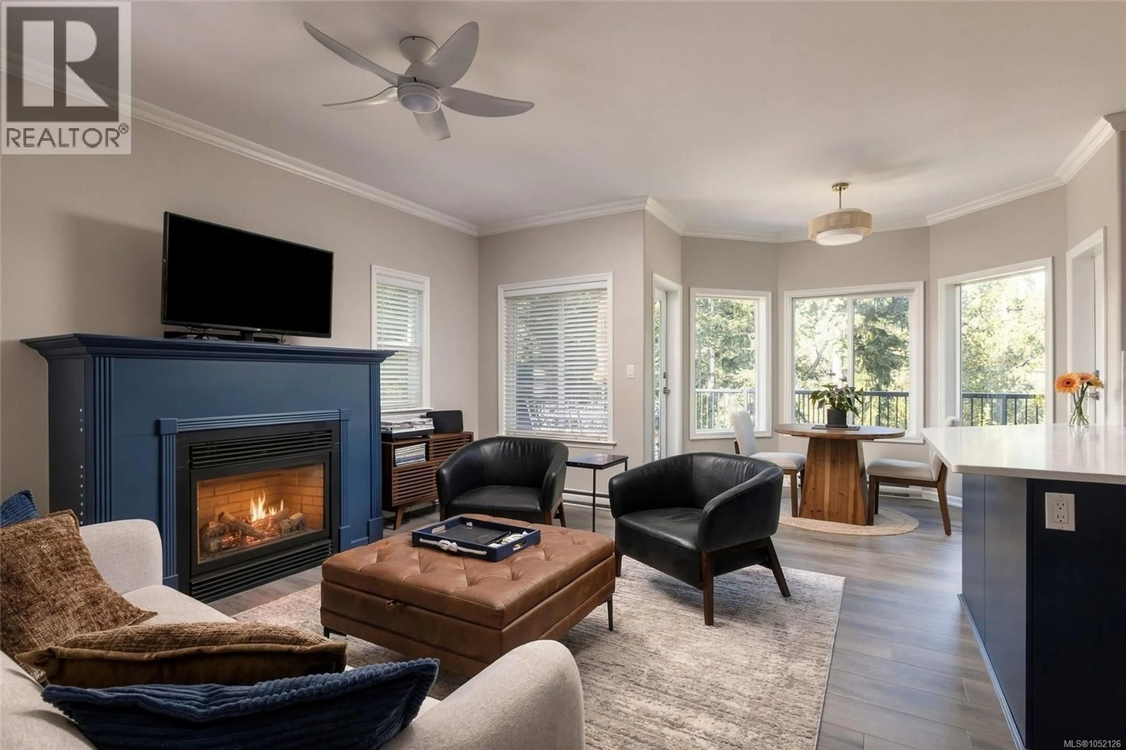 Living room with furniture, unknown for 10965 MARTI LANE, North Saanich British Columbia V8L6B3