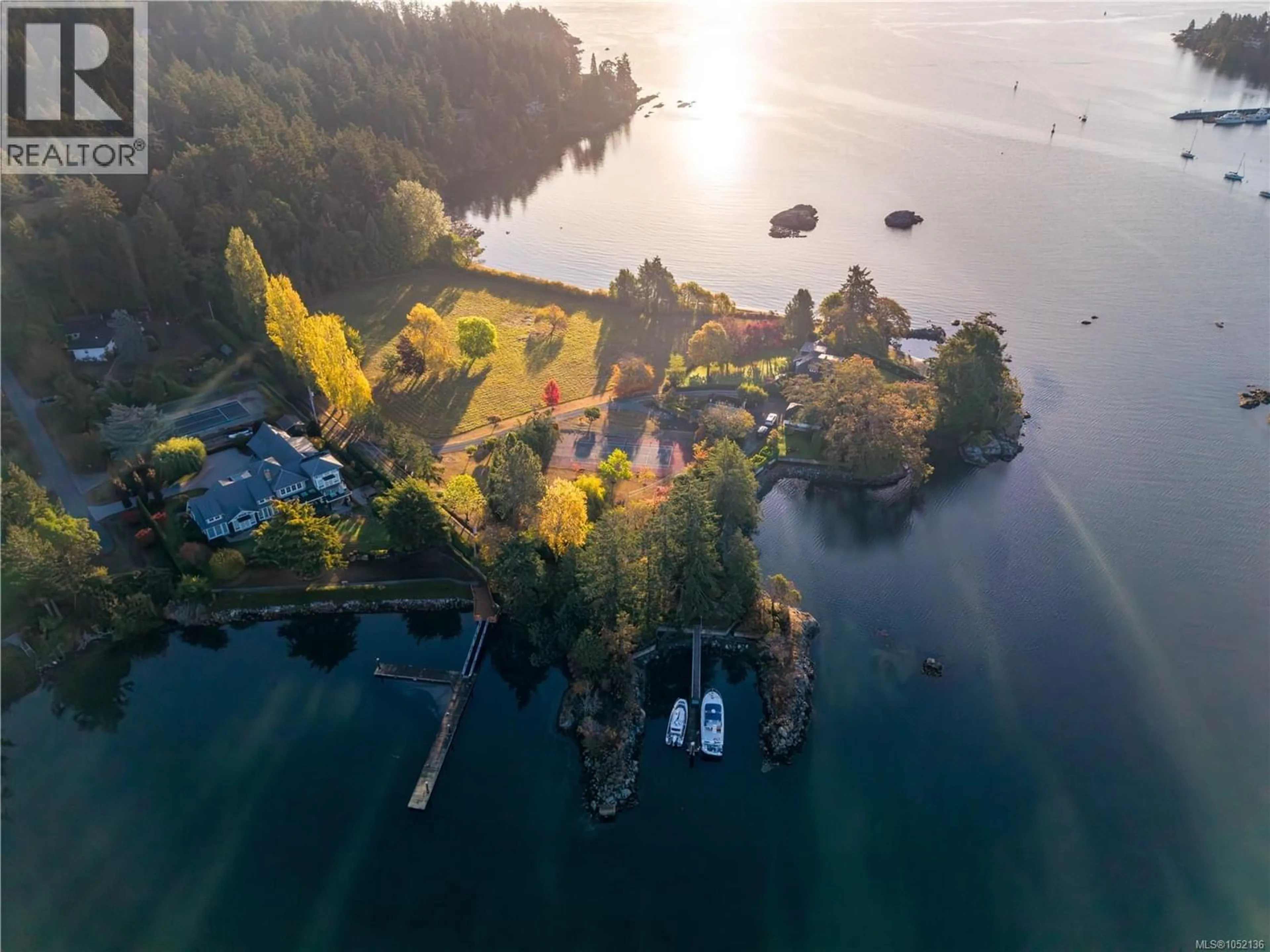 Unknown for 10814 BEACH ROAD, North Saanich British Columbia V8L5H6