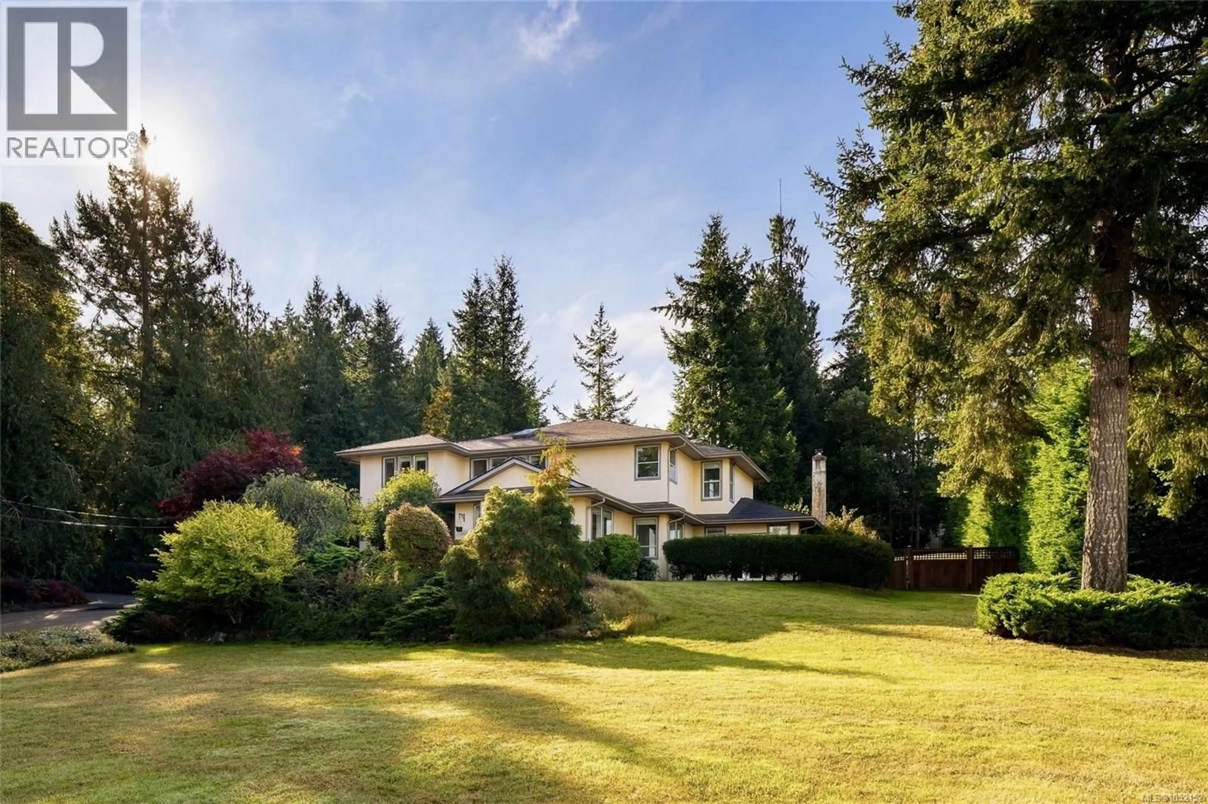 A pic from outside/outdoor area/front of a property/back of a property/a pic from drone, unknown for 11466 SUMAC DRIVE, North Saanich British Columbia V8L5J8
