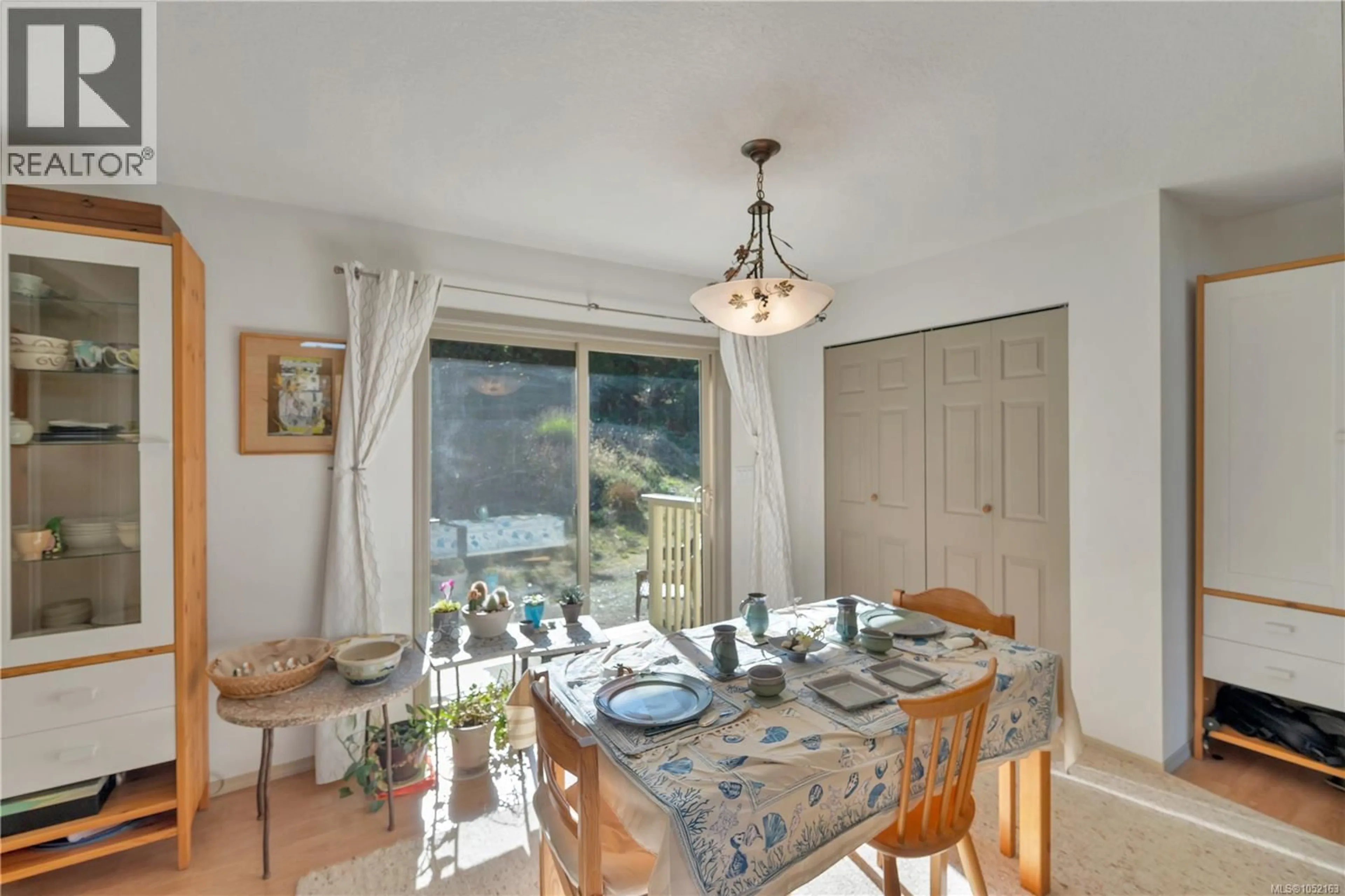 Dining room, wood/laminate floor for 3122 DOLPHIN DRIVE, Nanoose Bay British Columbia