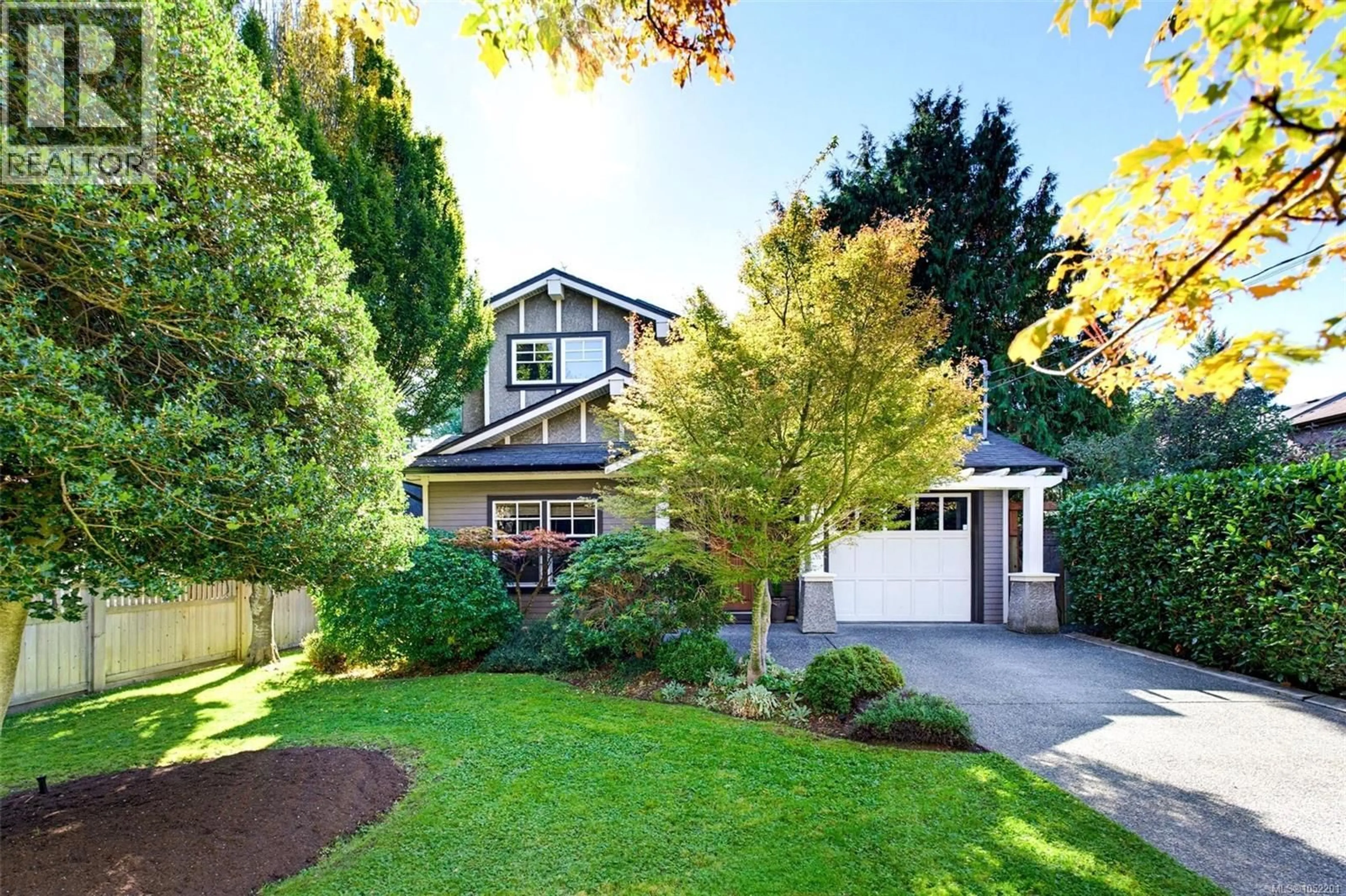 Home with brick exterior material, street for 2171 BARTLETT AVENUE, Oak Bay British Columbia V8S2R1
