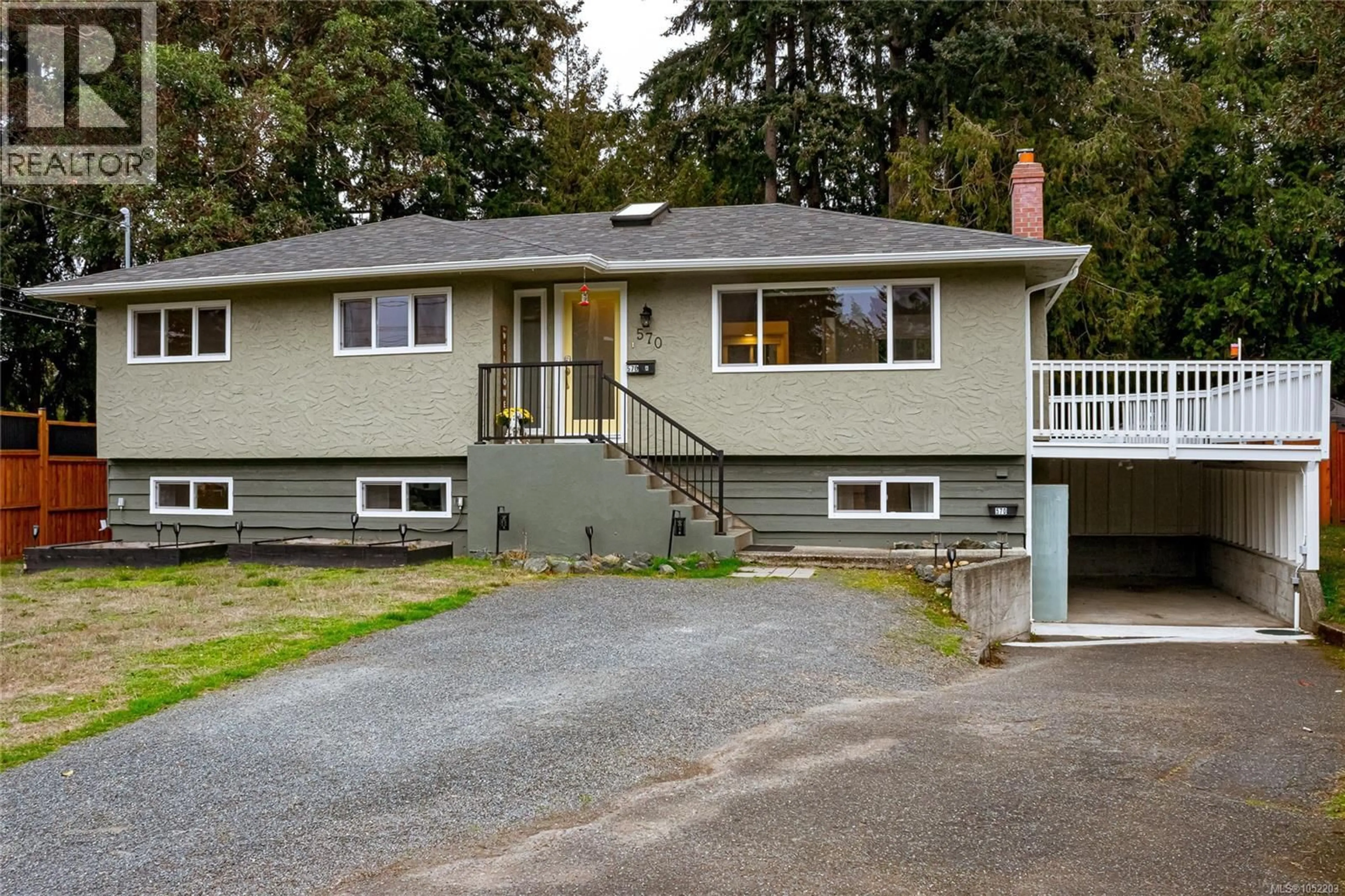 Home with vinyl exterior material, street for 570 CEDARCREST DRIVE, Colwood British Columbia V9C1M3
