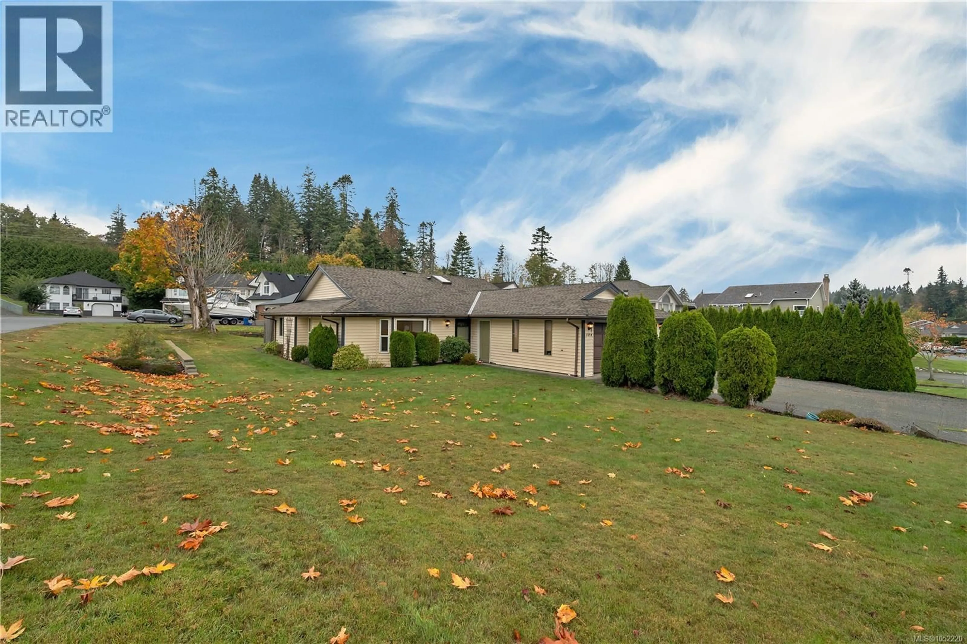 A pic from outside/outdoor area/front of a property/back of a property/a pic from drone, mountain view for 1894 WHISTLER WAY, Campbell River British Columbia V9W7K5