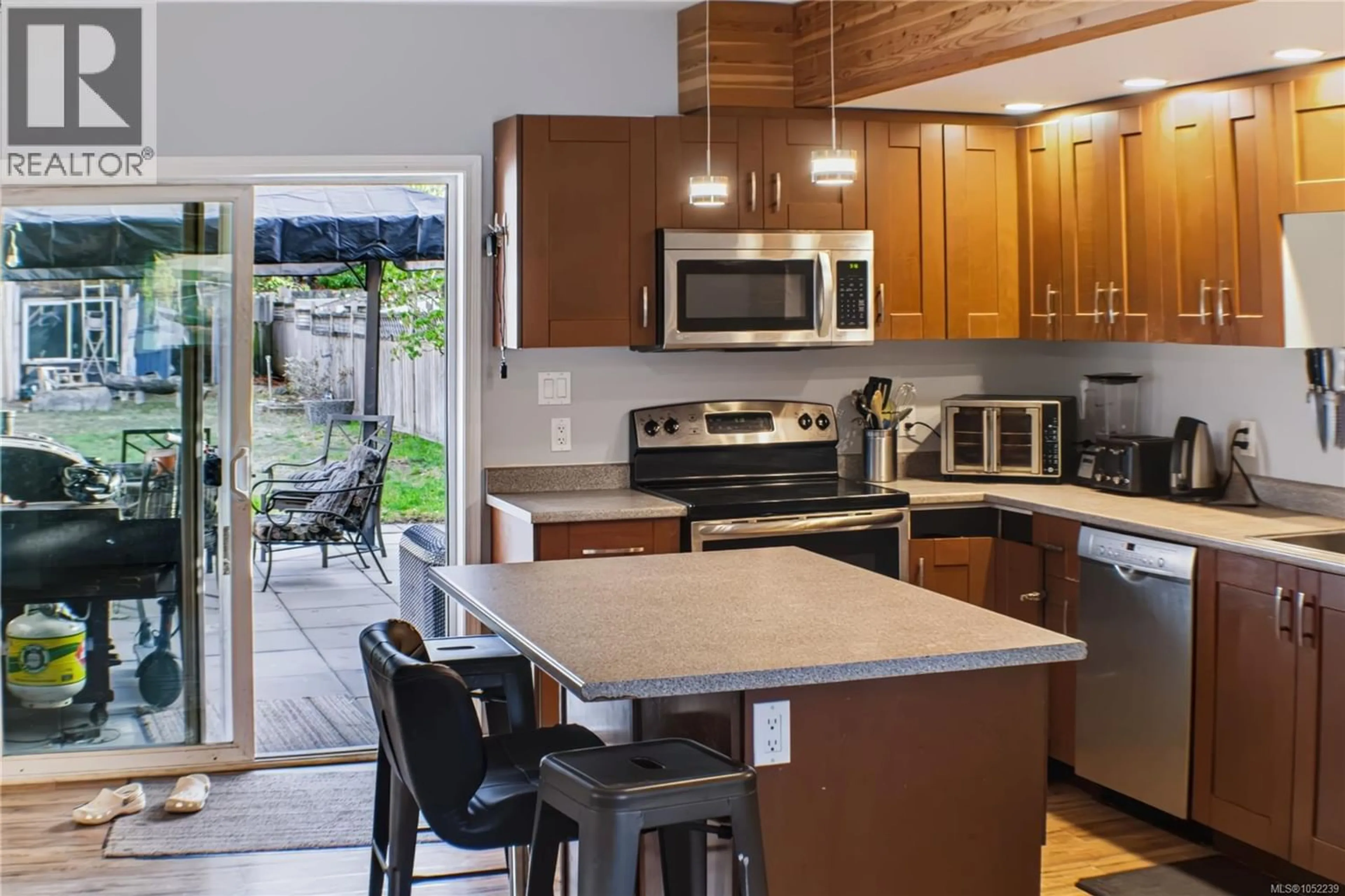 Unknown for 635 HOFFMAN AVENUE, Langford British Columbia V9B3A6