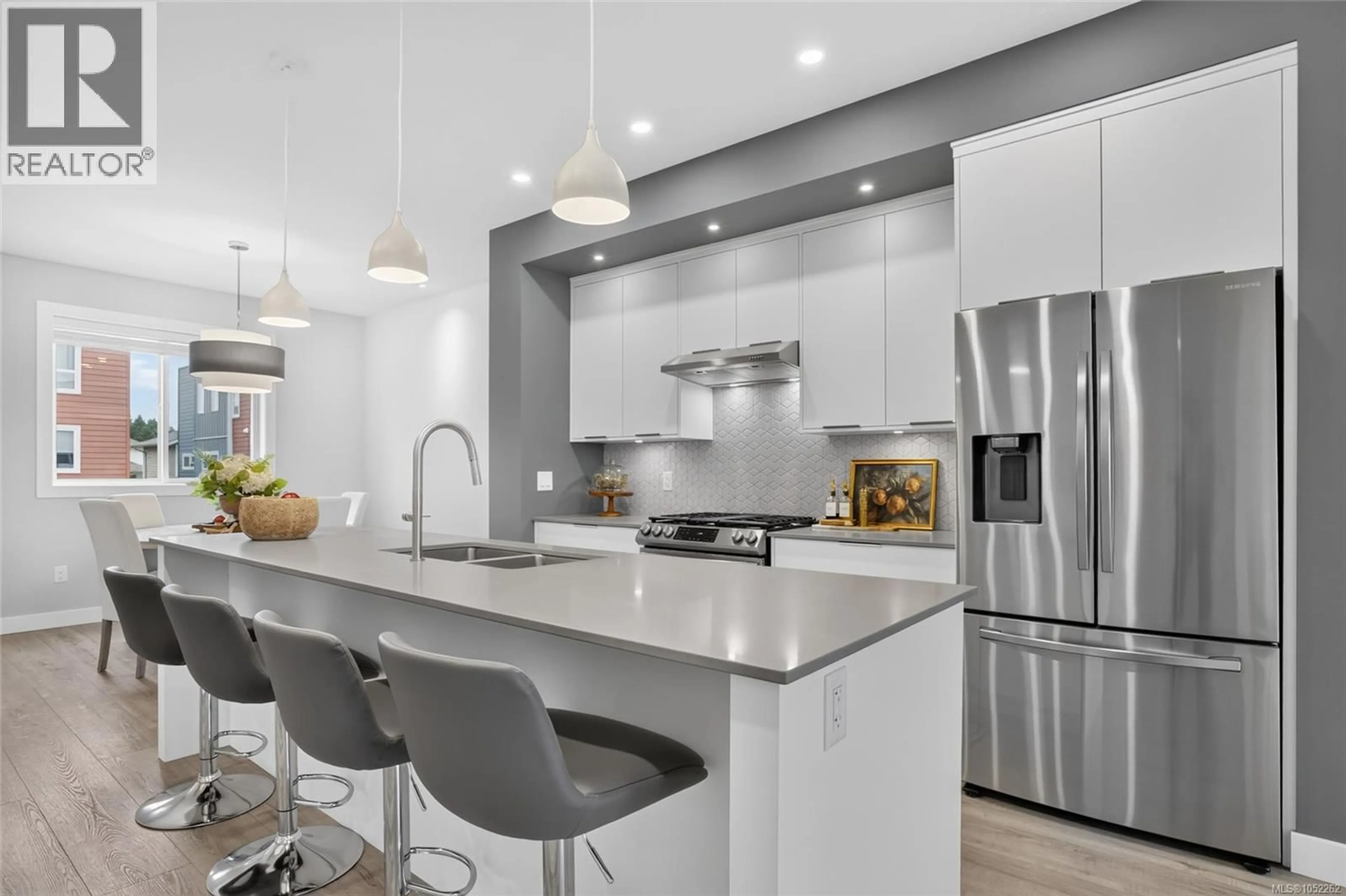Contemporary kitchen, unknown for 38 - 2310 GUTHRIE ROAD, Comox British Columbia V9M0C6