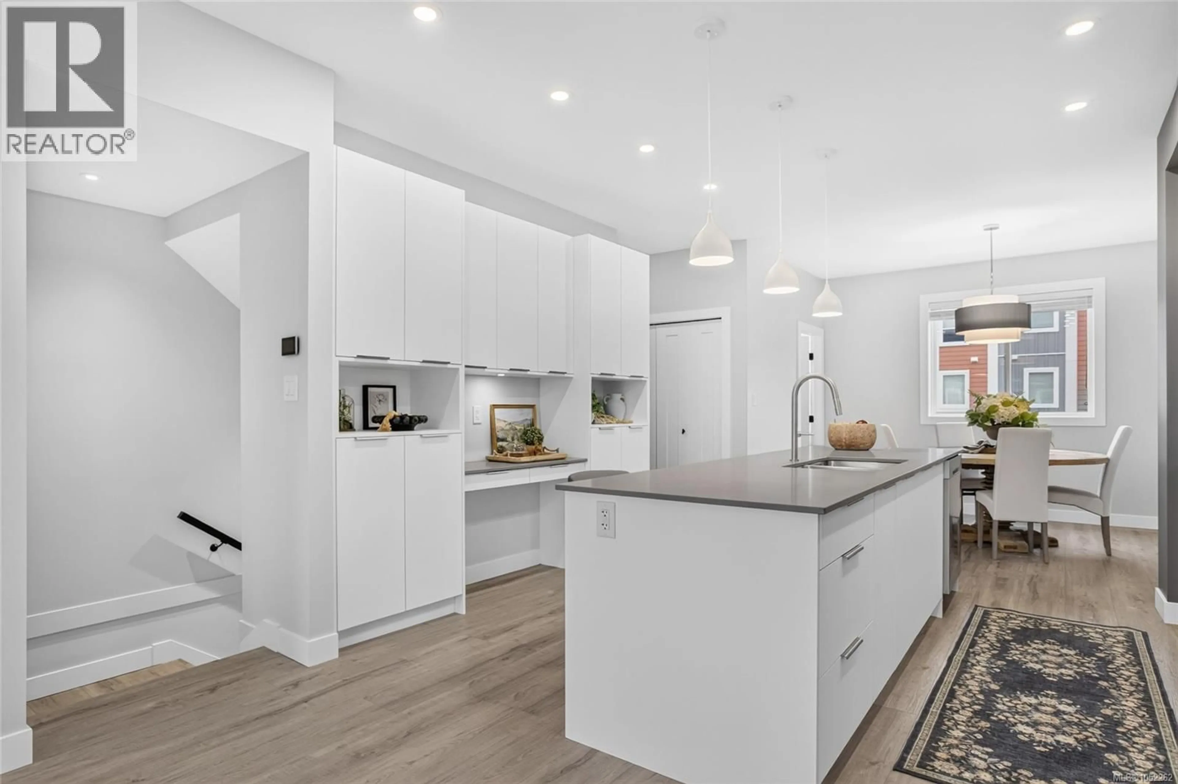 Contemporary kitchen, unknown for 38 - 2310 GUTHRIE ROAD, Comox British Columbia V9M0C6
