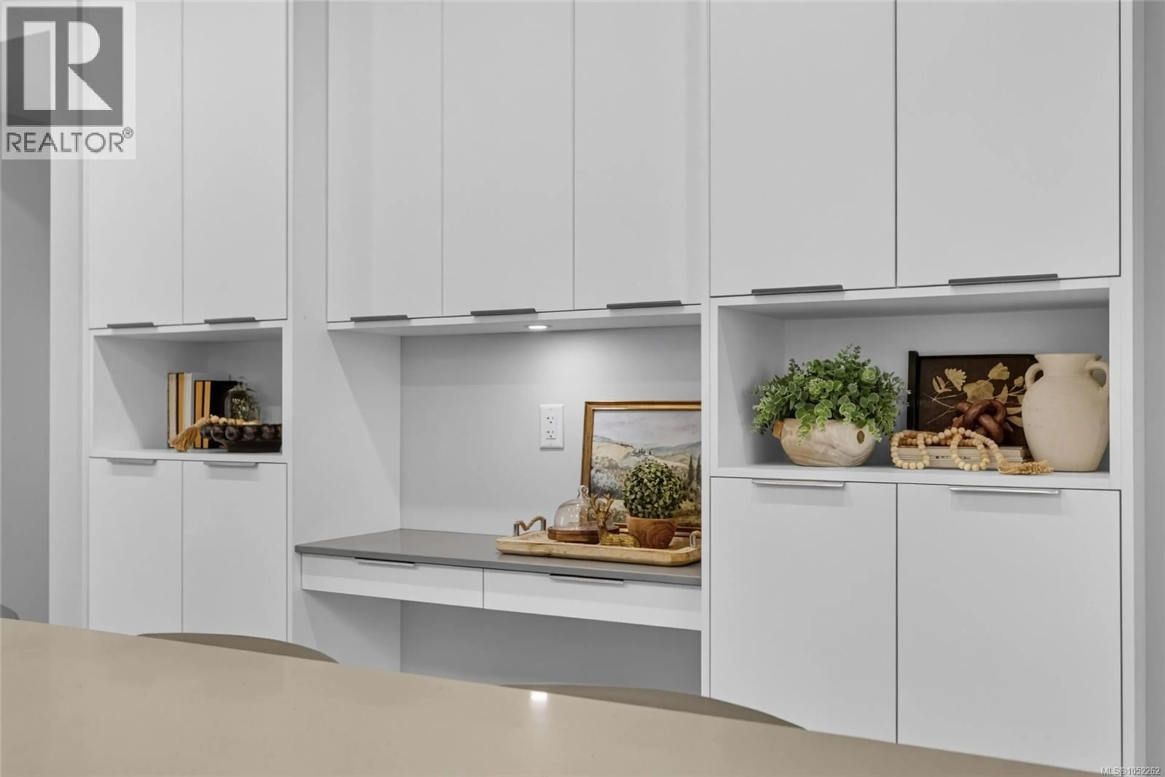 Contemporary kitchen, ceramic/tile floor for 38 - 2310 GUTHRIE ROAD, Comox British Columbia V9M0C6