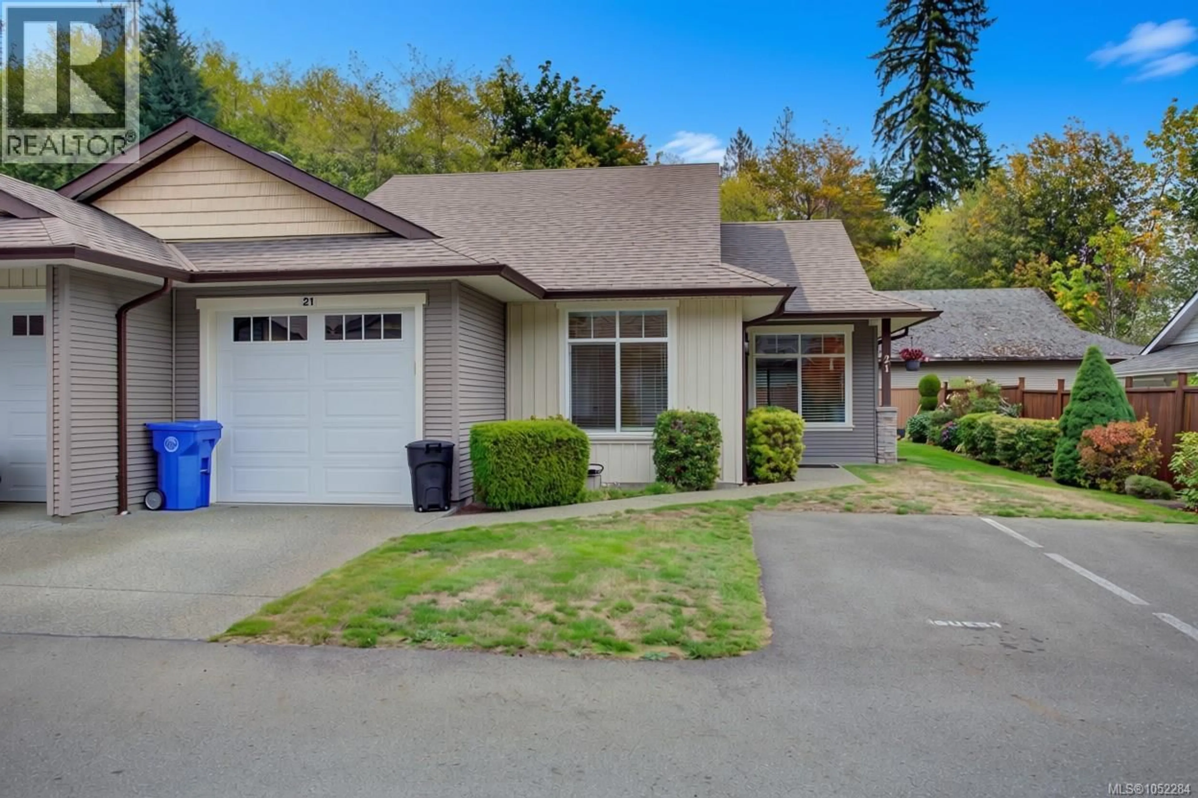 Home with vinyl exterior material, street for 21 - 300 GROSSKLEG WAY, Lake Cowichan British Columbia V0R2G0