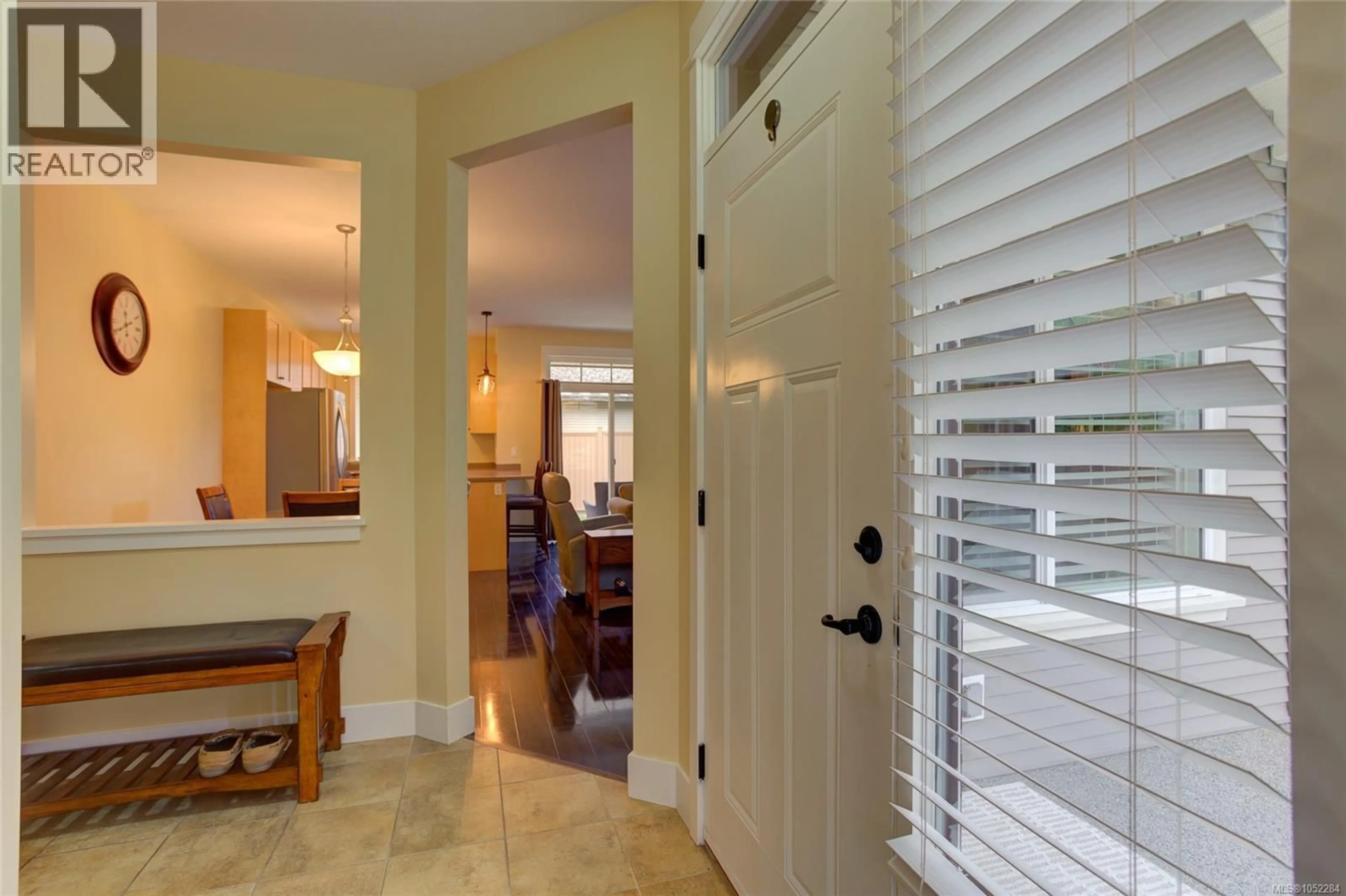 Indoor entryway for 21 - 300 GROSSKLEG WAY, Lake Cowichan British Columbia V0R2G0