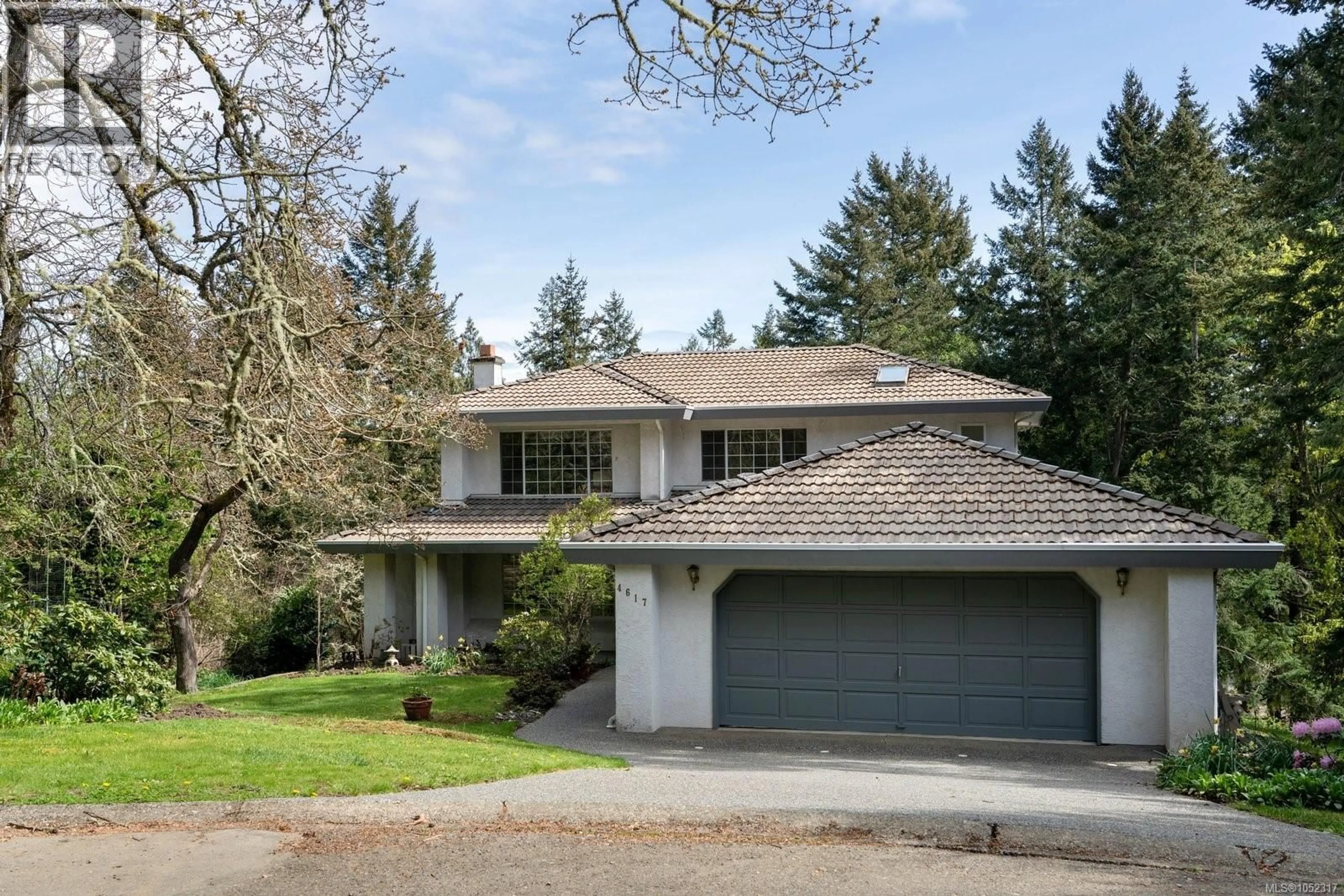 Home with vinyl exterior material, street for 4617 CLIFFWOOD PLACE, Saanich British Columbia V8Y1B6