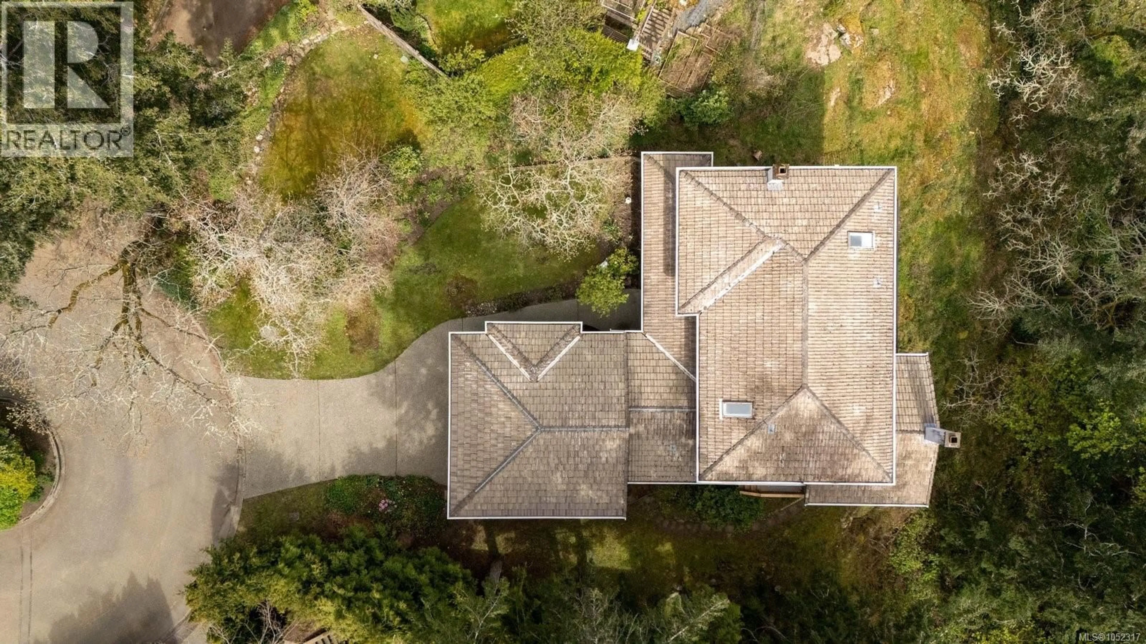 A pic from outside/outdoor area/front of a property/back of a property/a pic from drone, building for 4617 CLIFFWOOD PLACE, Saanich British Columbia V8Y1B6