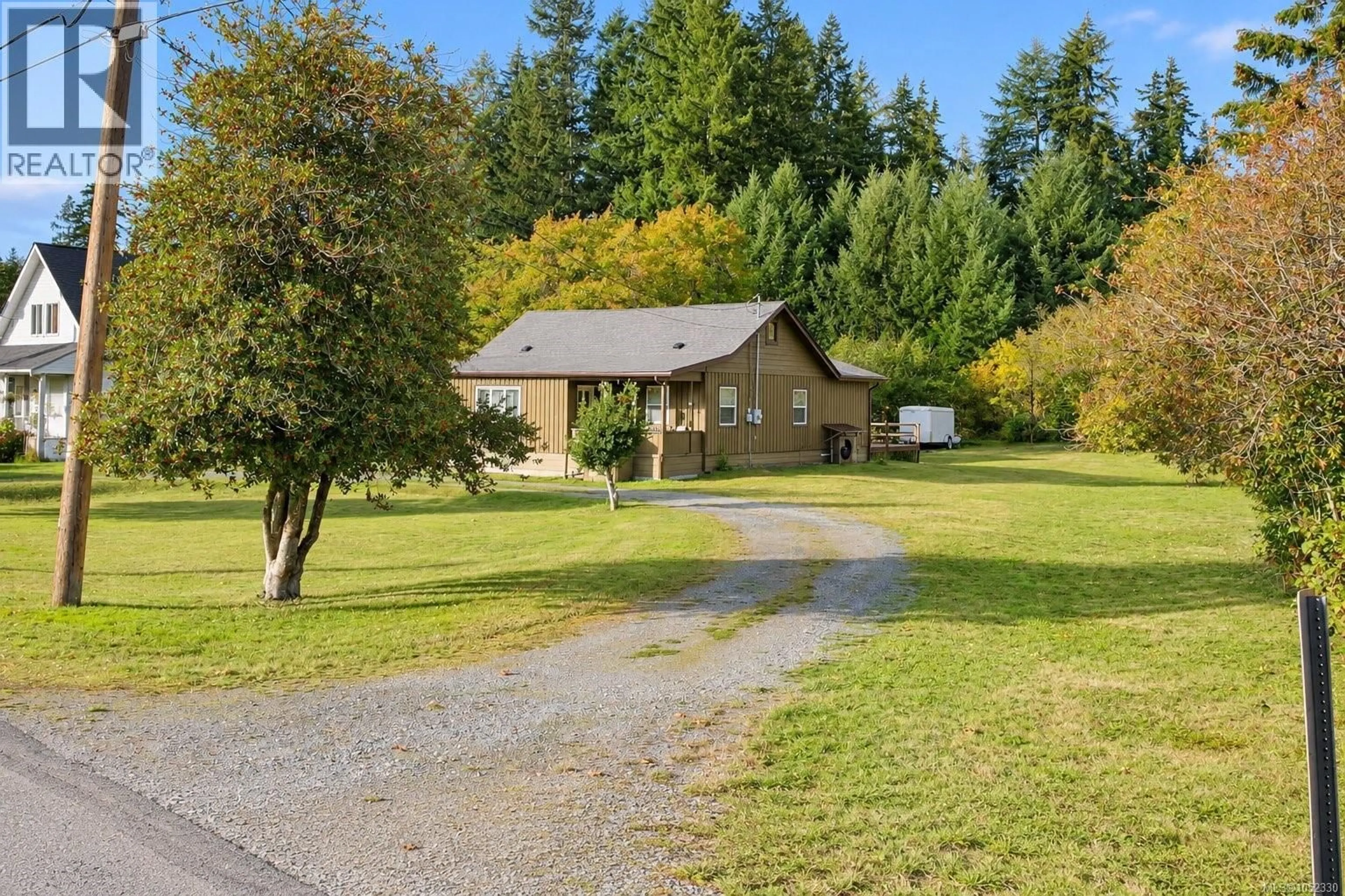 A pic from outside/outdoor area/front of a property/back of a property/a pic from drone, unknown for 4878 JOSEPHINE STREET, Port Alberni British Columbia V9Y7G8