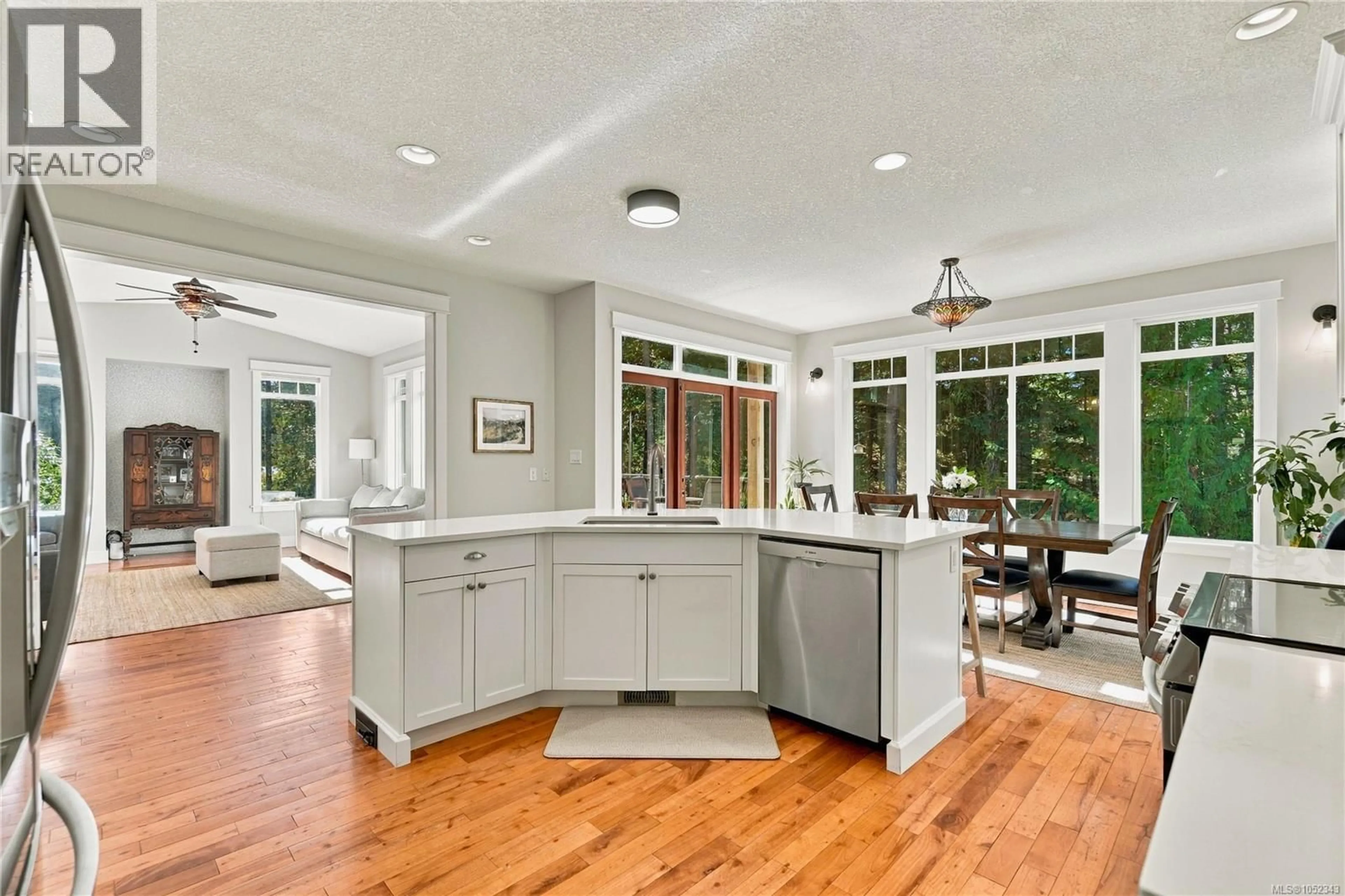 Open concept kitchen, unknown for 2995 WILD ROSE BOULEVARD, Nanoose Bay British Columbia V9P9E4