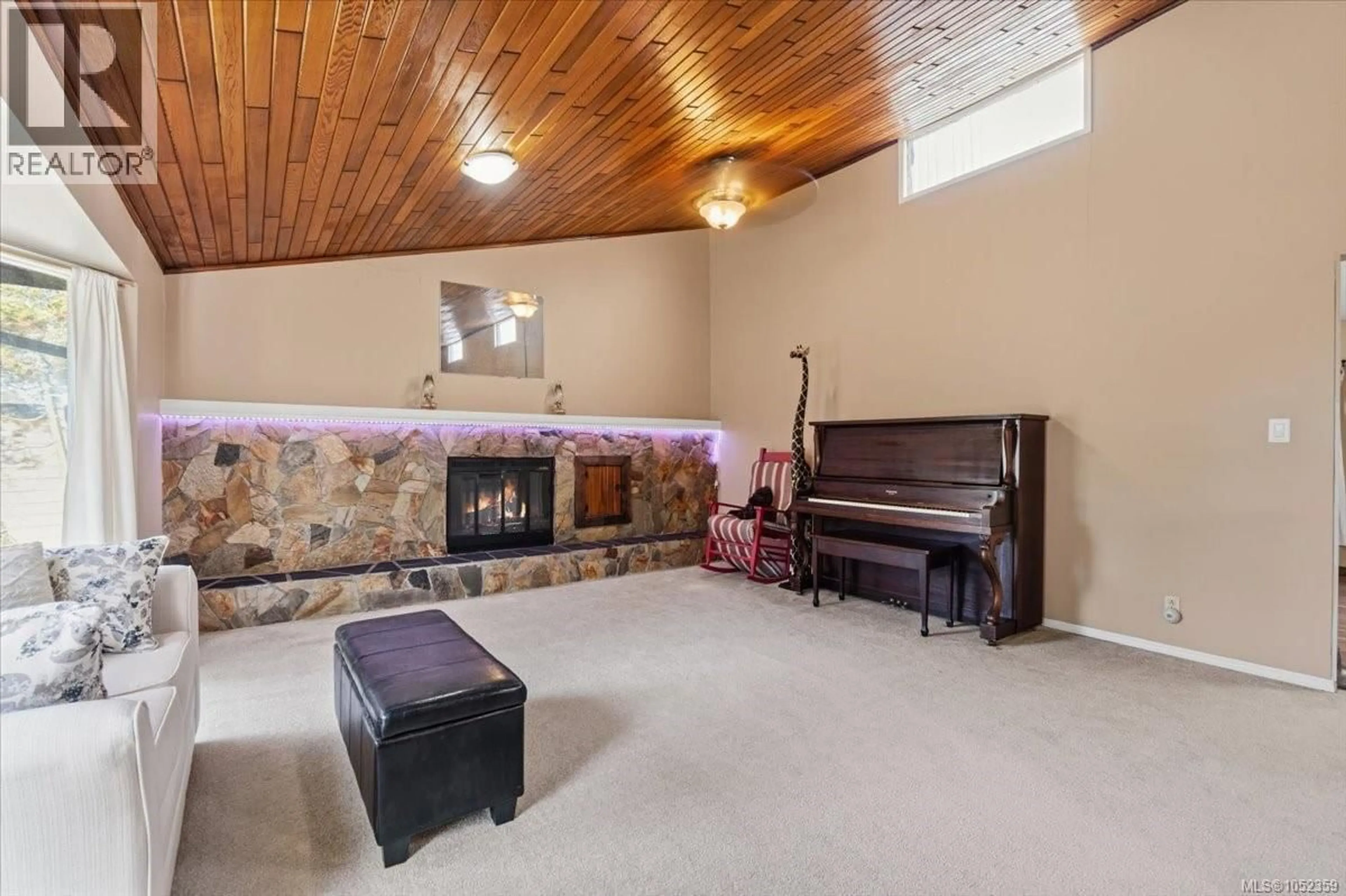 Unknown for 944 POPLAR WAY, Qualicum Beach British Columbia V9K1V8