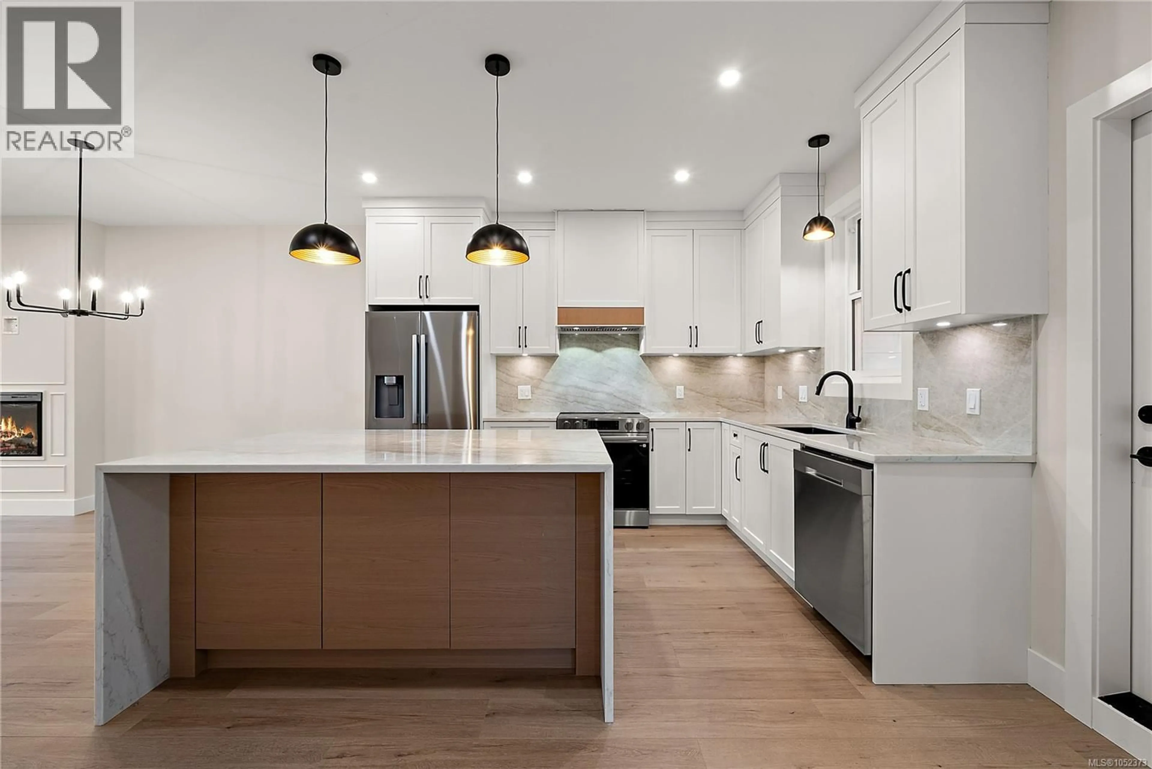 Contemporary kitchen, unknown for 103 - 954 PRESTON WAY, Langford British Columbia V9B3B9