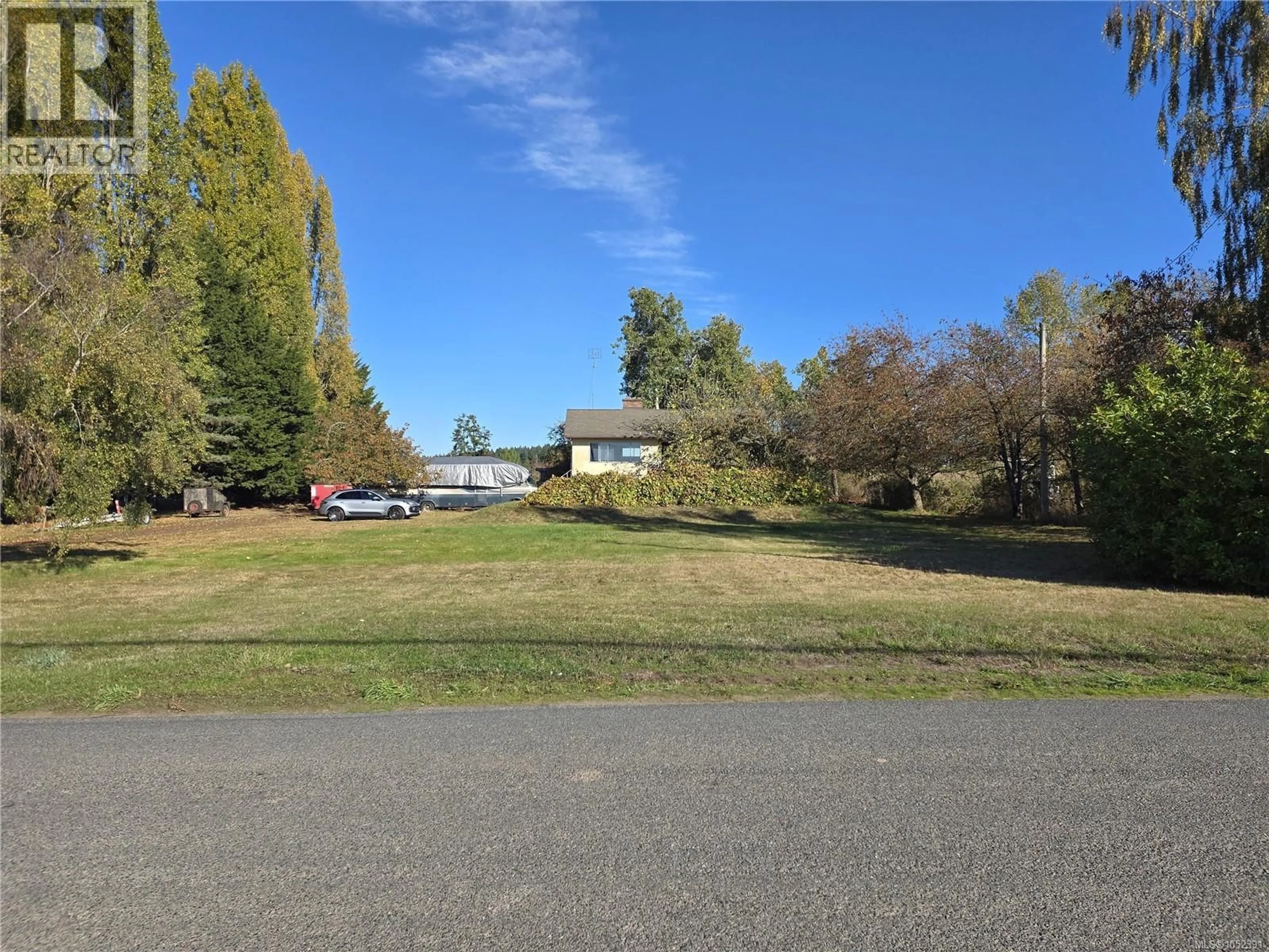 A pic from outside/outdoor area/front of a property/back of a property/a pic from drone, unknown for 2766 ISLAND VIEW ROAD, Central Saanich British Columbia V0S1M0