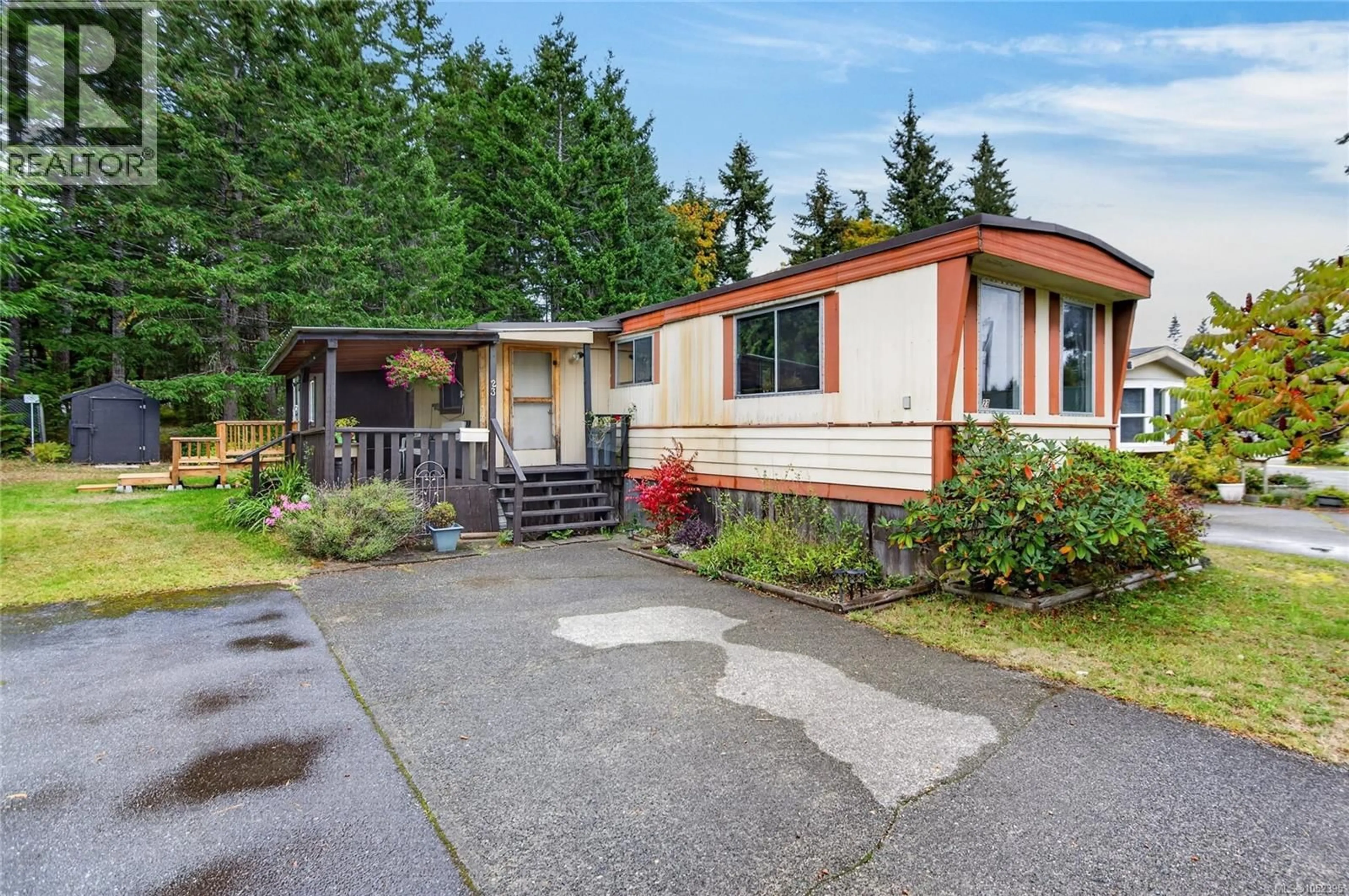 Home with vinyl exterior material, street for 23 - 1901 RYAN ROAD EAST, Comox British Columbia V9M4E1