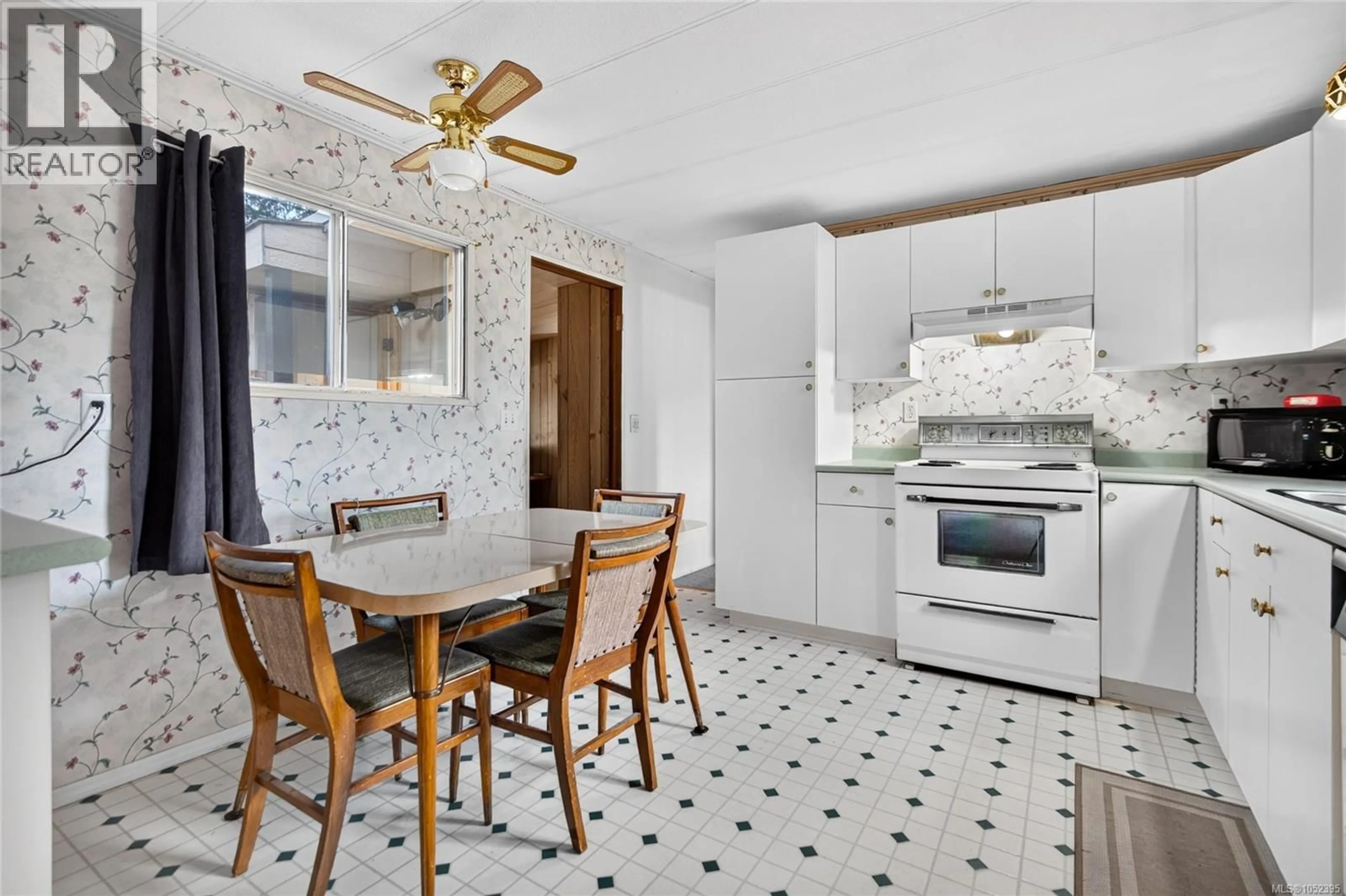 Open concept kitchen, ceramic/tile floor for 23 - 1901 RYAN ROAD EAST, Comox British Columbia V9M4E1