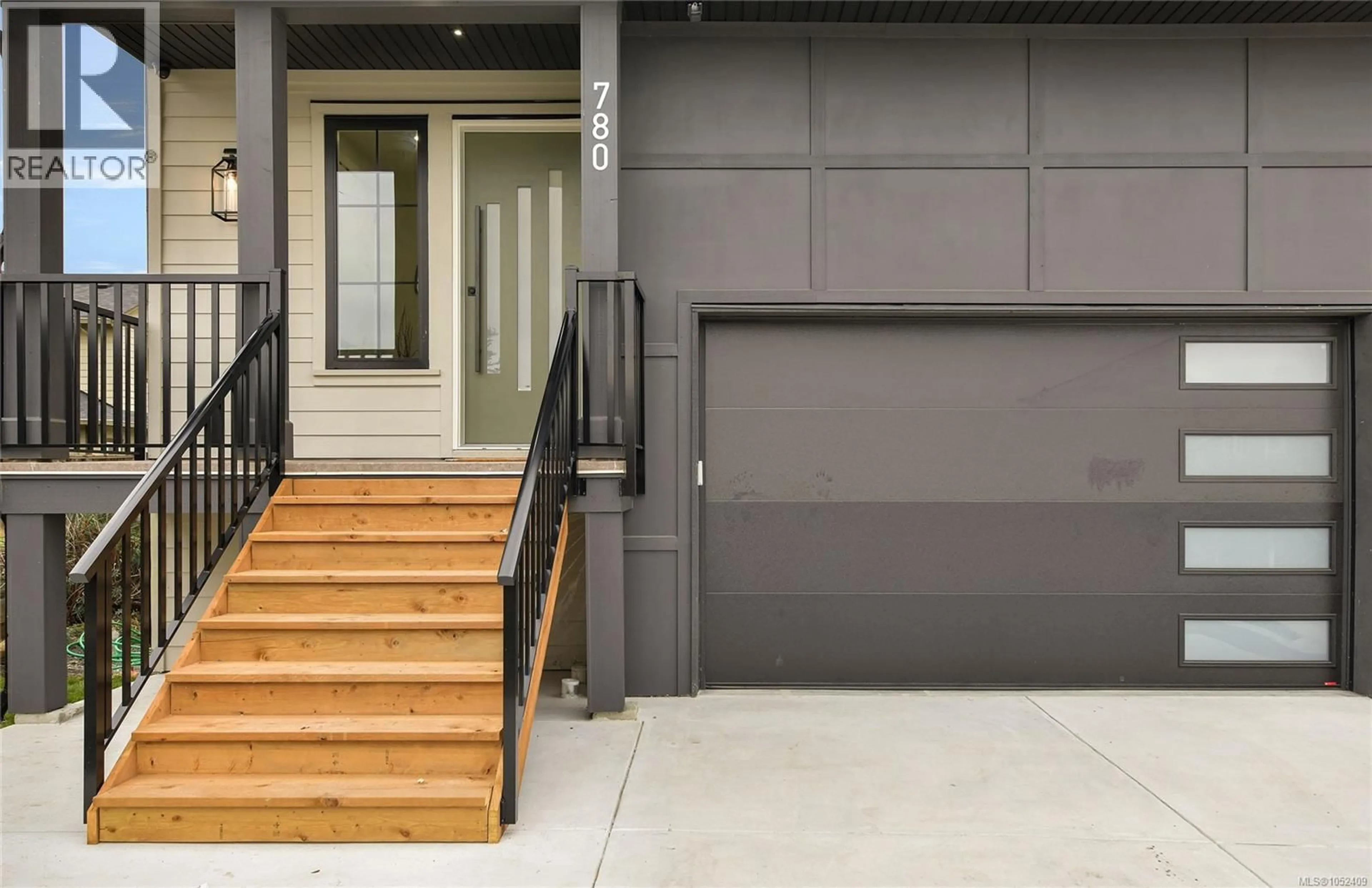 Indoor entryway for 780 PLOVER COURT, Langford British Columbia V9B5V5