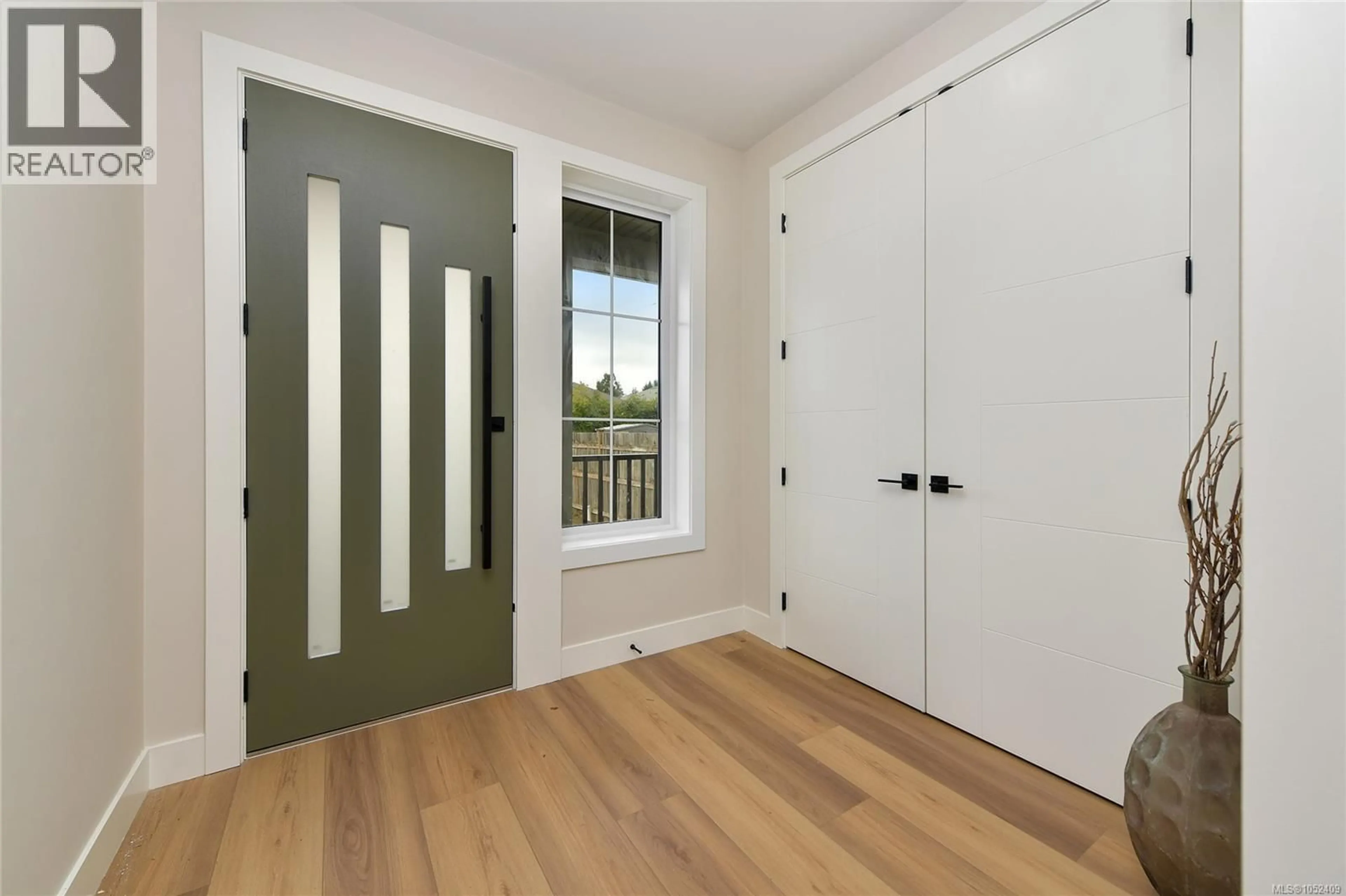 Indoor entryway for 780 PLOVER COURT, Langford British Columbia V9B5V5