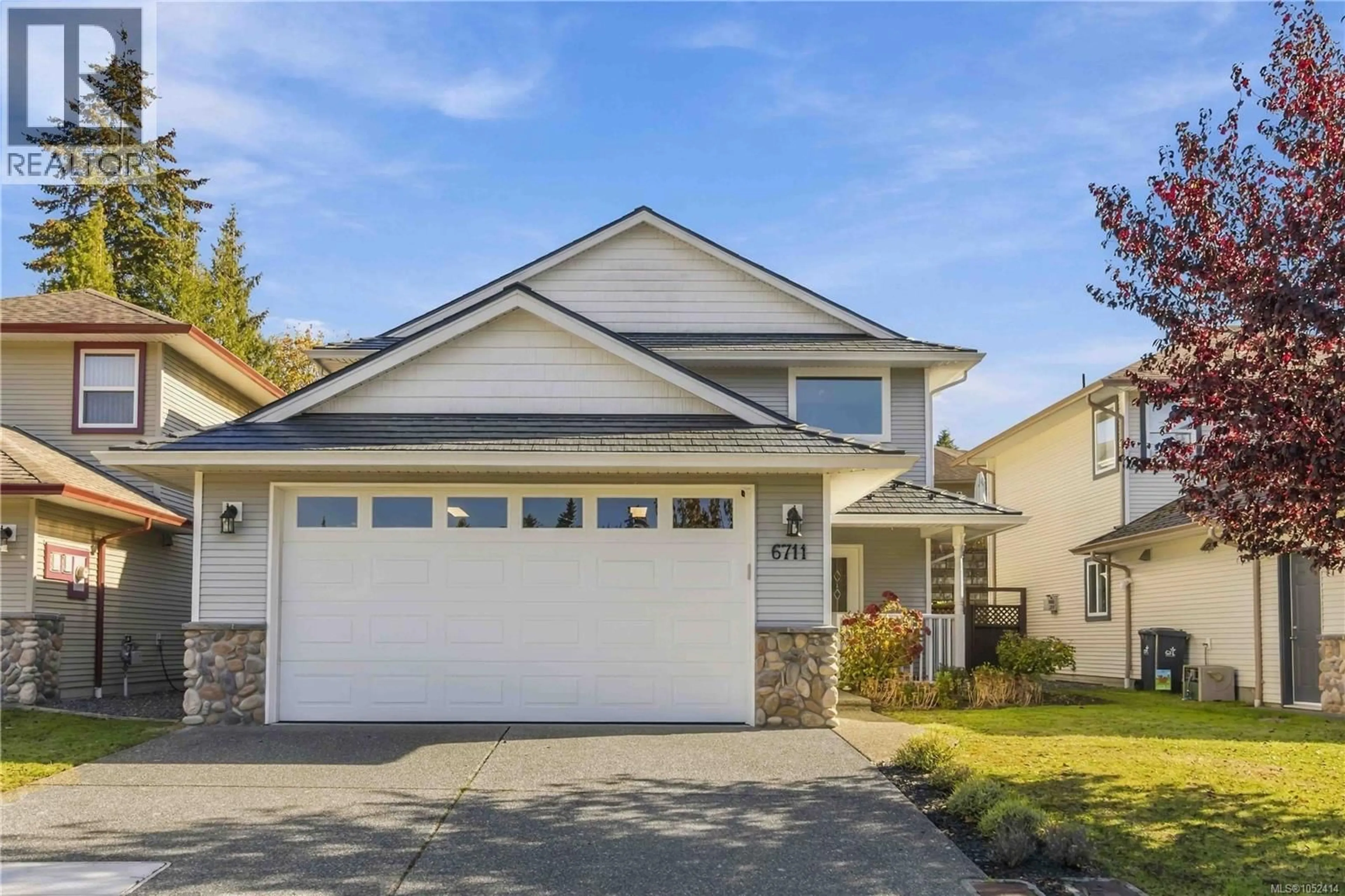 Home with vinyl exterior material, street for 6711 NOTT PLACE, Sooke British Columbia V9Z0H4