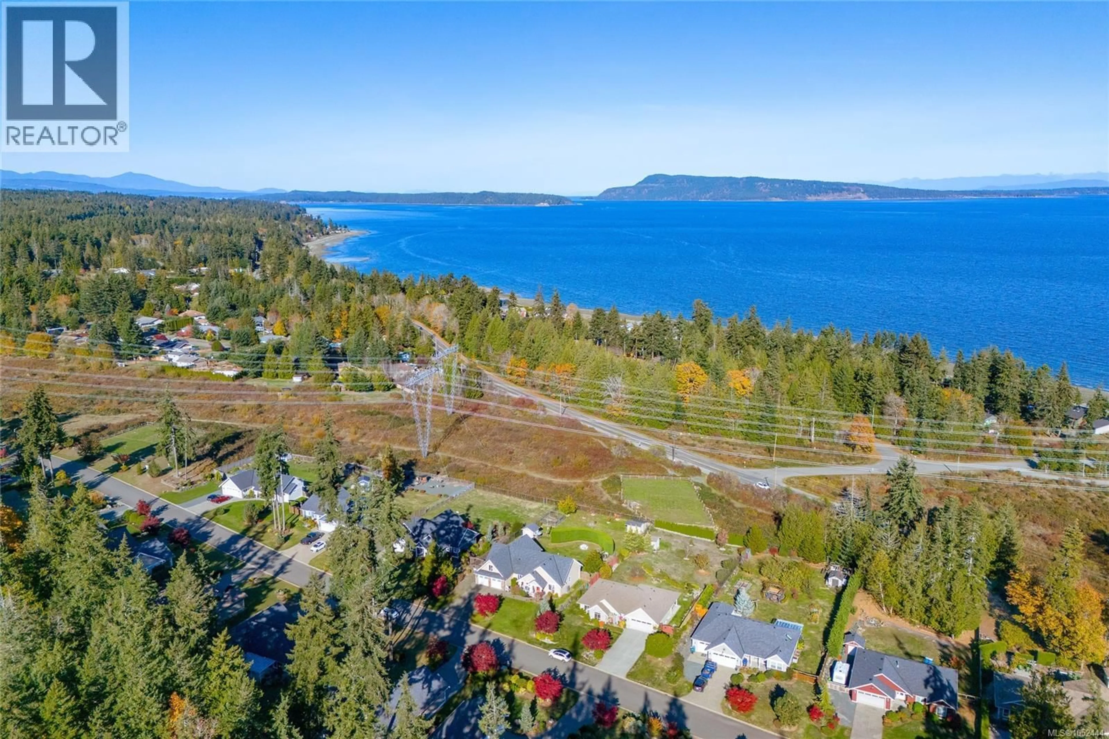 A pic from outside/outdoor area/front of a property/back of a property/a pic from drone, water/lake/river/ocean view for 3855 CREEKSIDE DRIVE, Bowser British Columbia V0R1G0