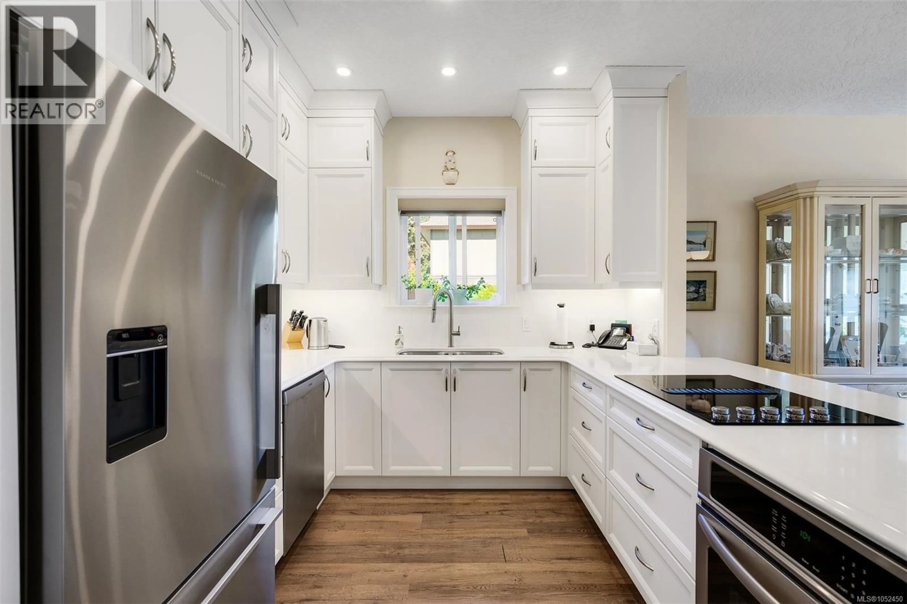 Contemporary kitchen, unknown for 41 - 486 ROYAL BAY DRIVE, Colwood British Columbia V9C4L7