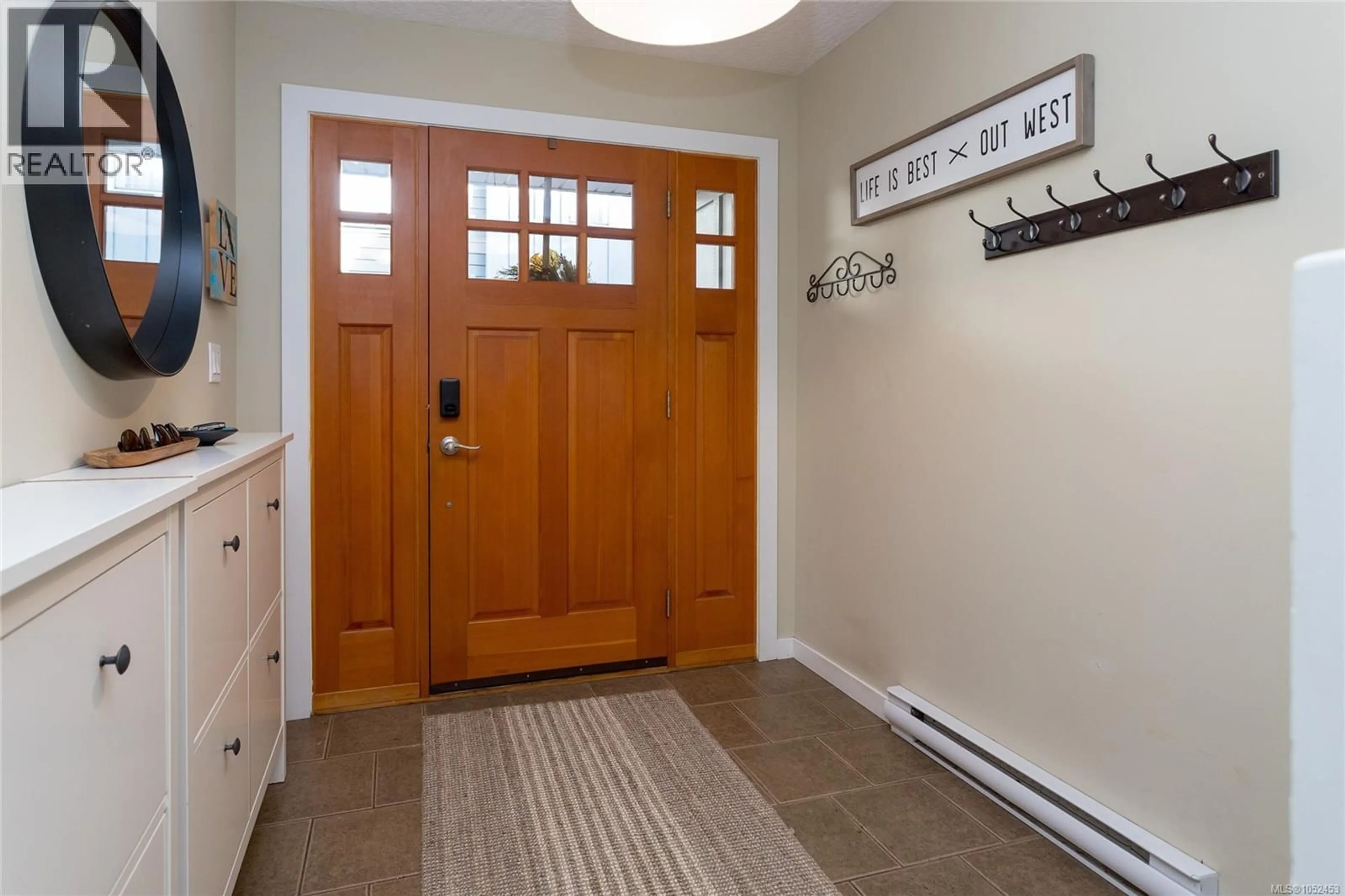 Indoor entryway for 112 - 2661 DEVILLE ROAD, Langford British Columbia V9B0G6
