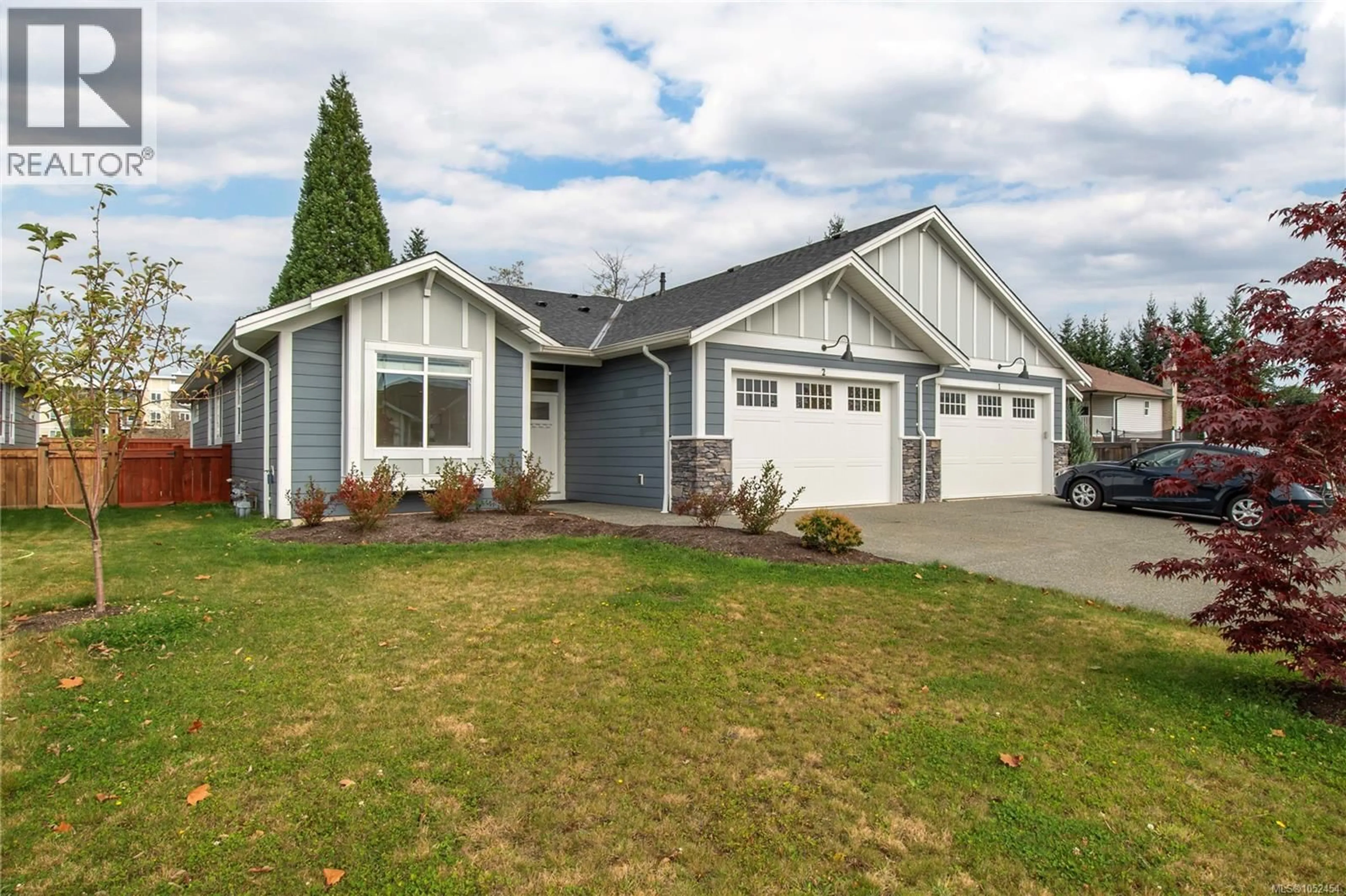 Home with vinyl exterior material, street for 2 - 200 NIKOLA ROAD, Campbell River British Columbia V9W6H9