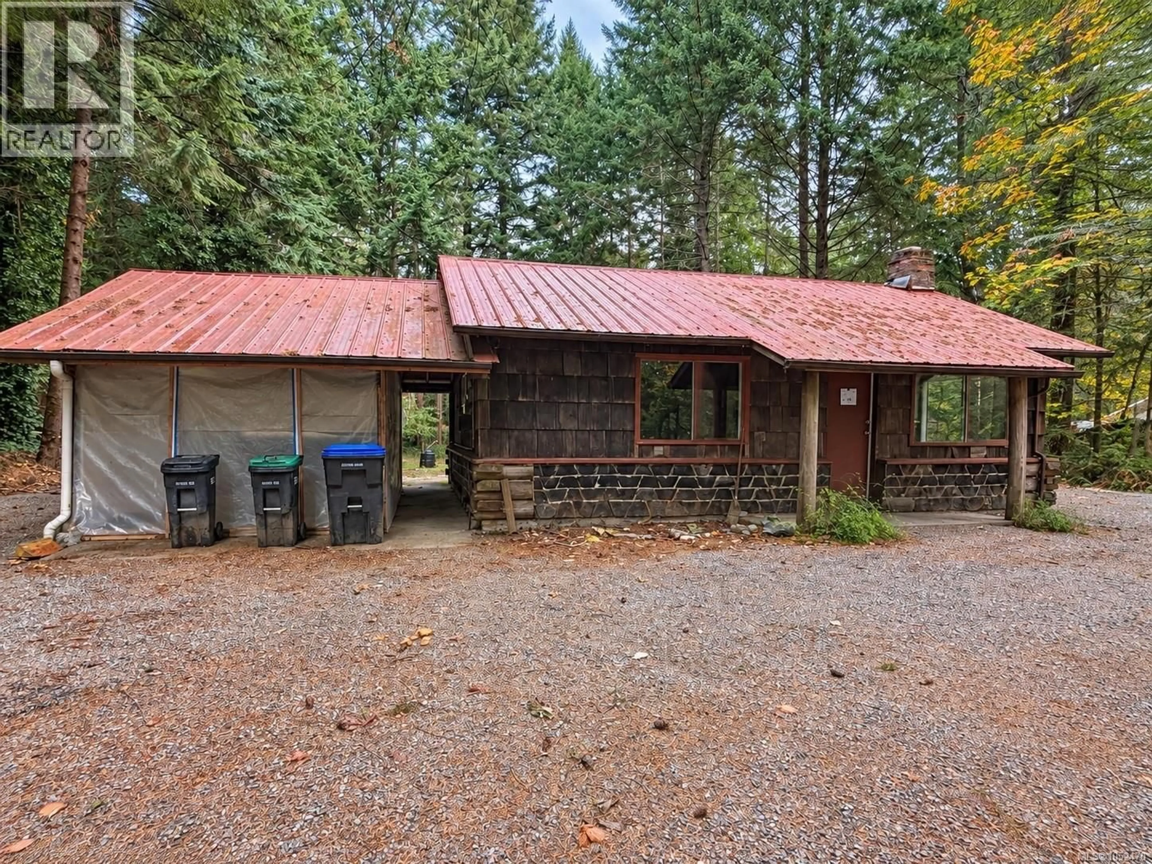A pic from outside/outdoor area/front of a property/back of a property/a pic from drone, forest/trees view for 375 DECOURCY DRIVE, Gabriola Island British Columbia V0R1X1