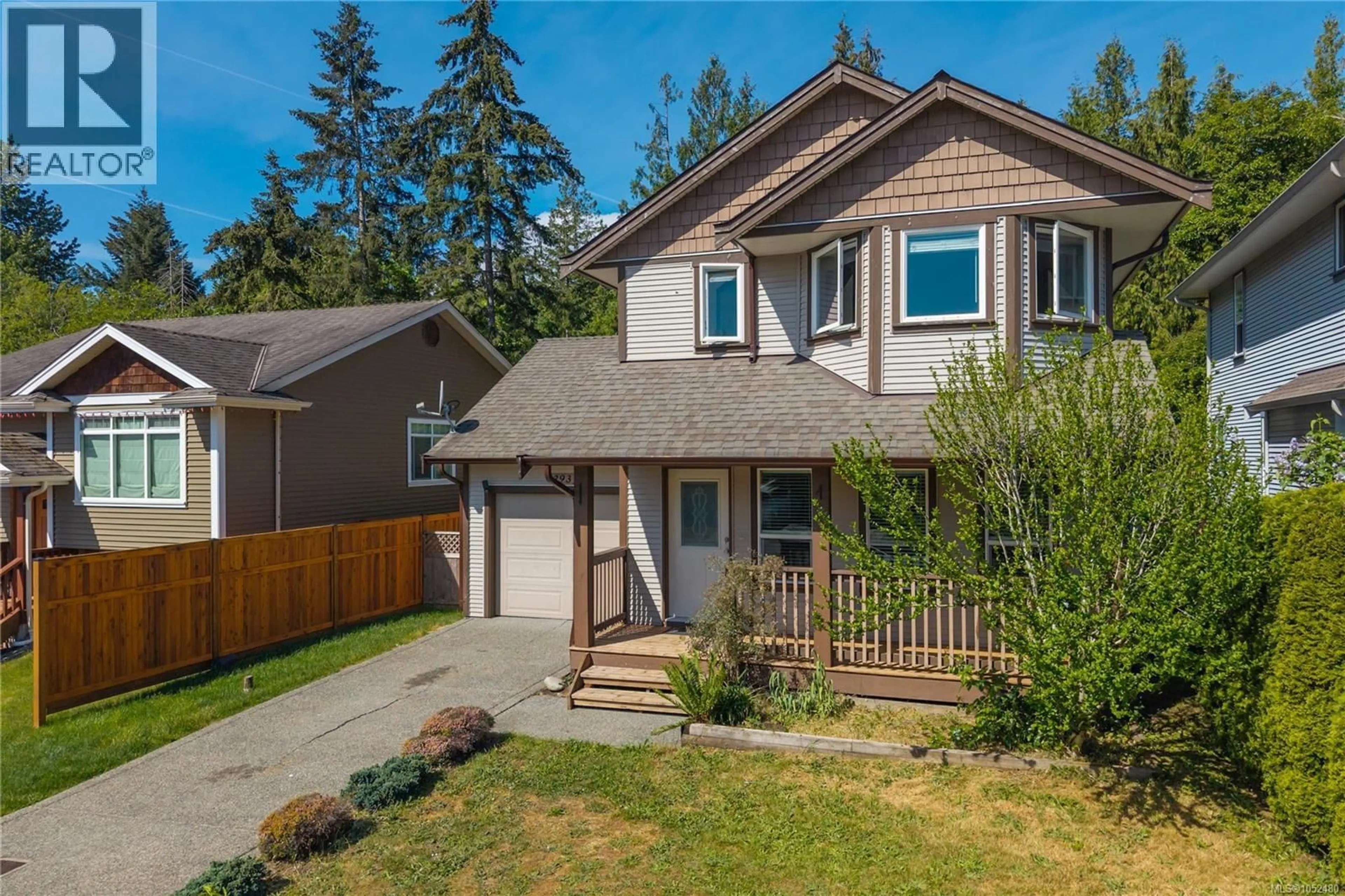 A pic from outside/outdoor area/front of a property/back of a property/a pic from drone, street for 293 APPLEGREEN AVENUE, Nanaimo British Columbia V9R0A7
