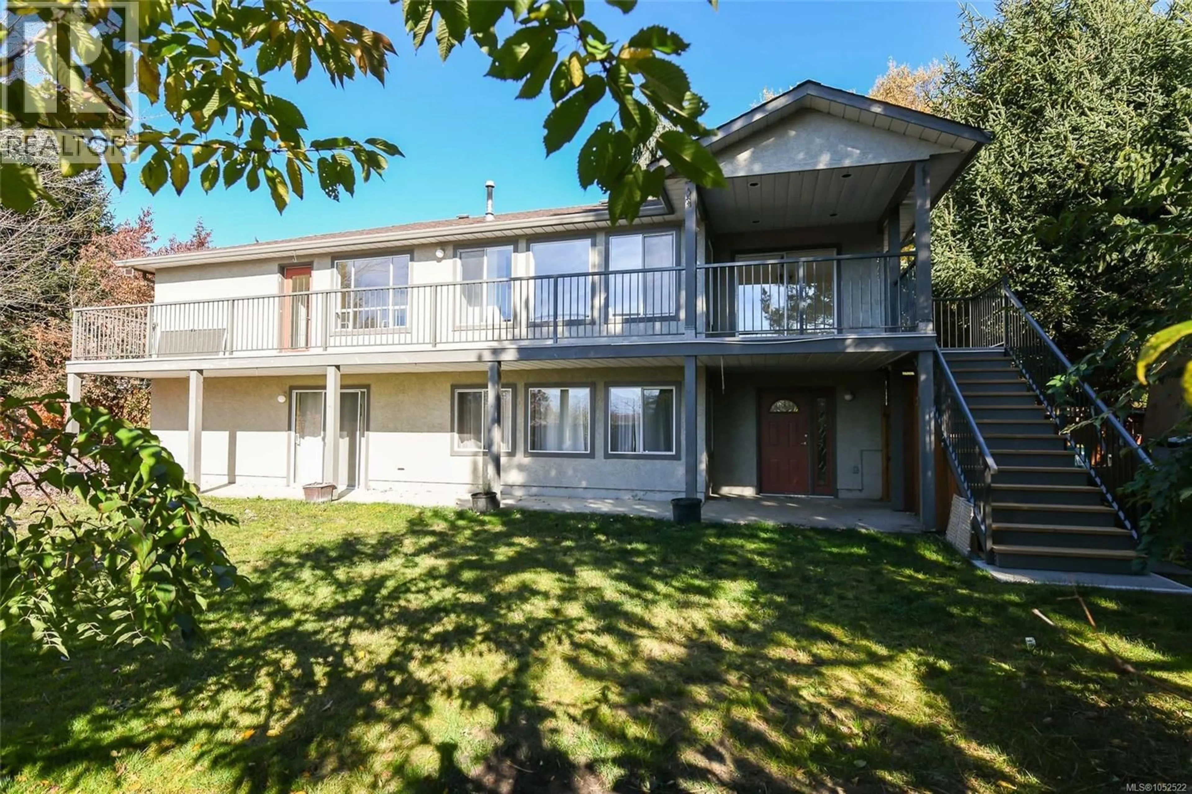 A pic from outside/outdoor area/front of a property/back of a property/a pic from drone, building for 349 DURRAND PLACE, Courtenay British Columbia V9N8N3