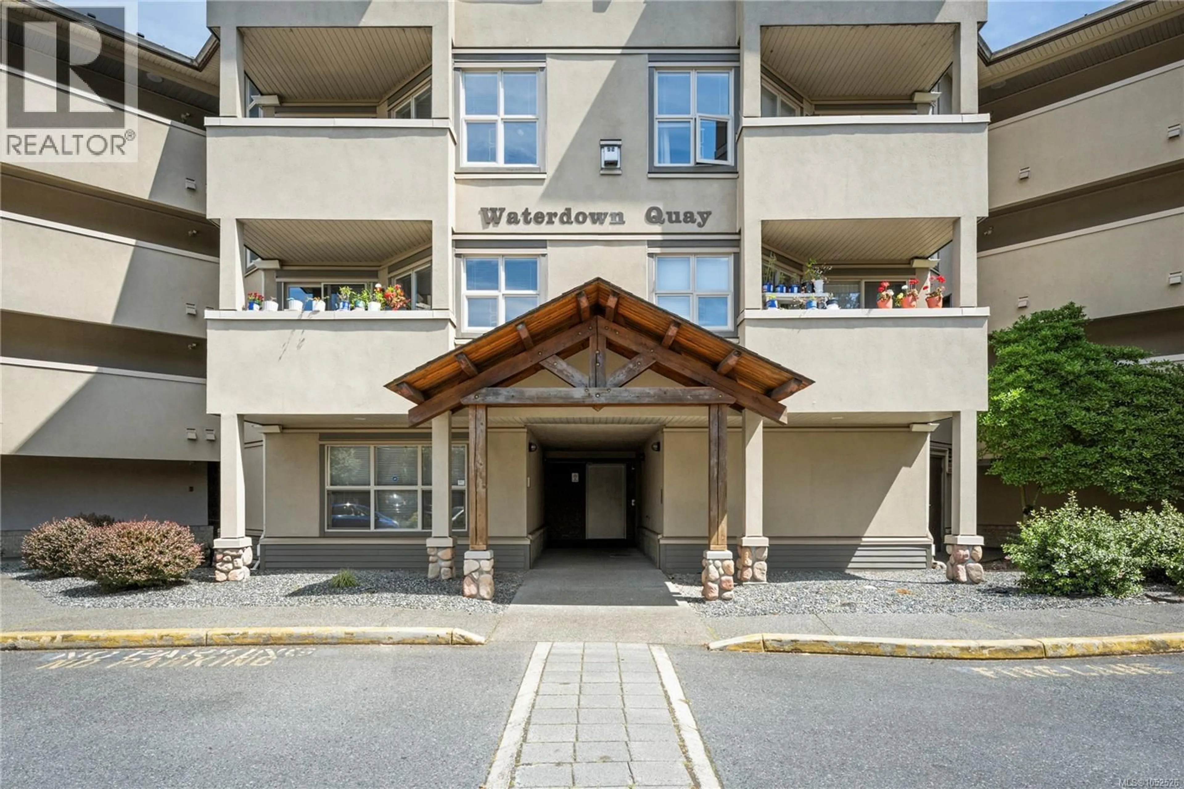 Indoor foyer for 410 - 4949 WILLS ROAD, Nanaimo British Columbia V9T2K4