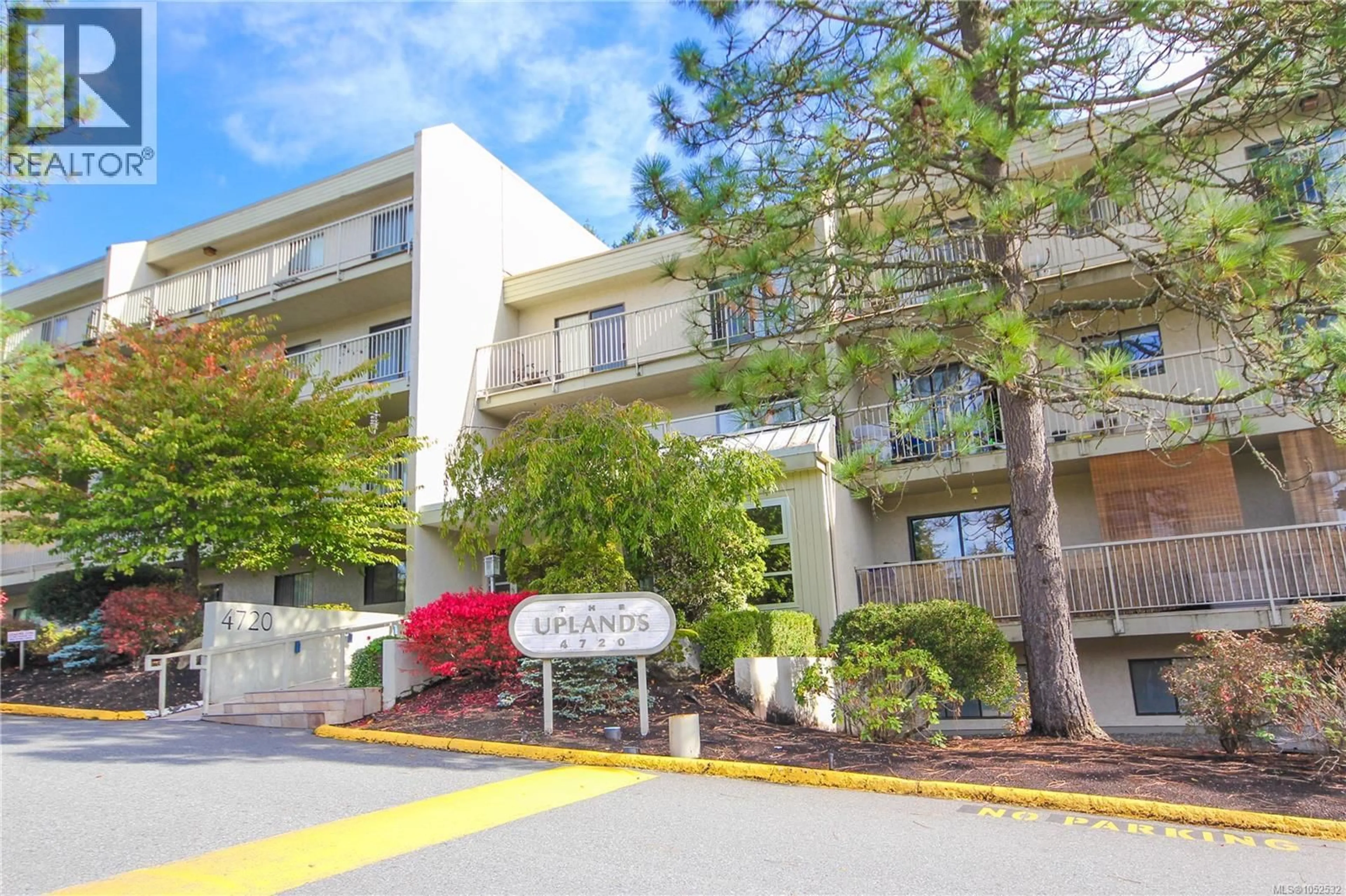 Patio, street for 103 - 4720 UPLANDS DRIVE, Nanaimo British Columbia V9T4S7