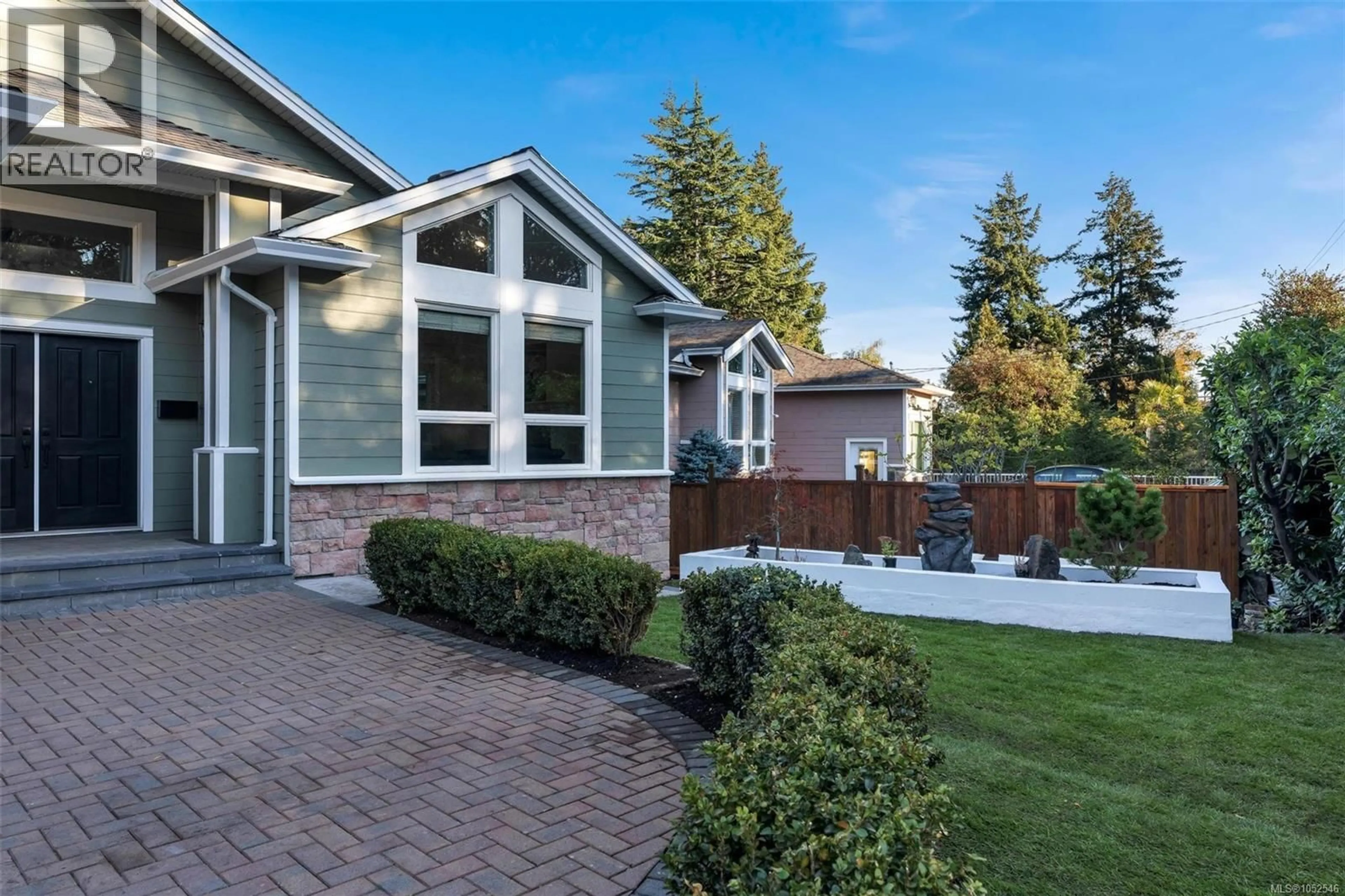 Home with brick exterior material, street for 2168 FERNDALE ROAD, Saanich British Columbia V8Z2Z1