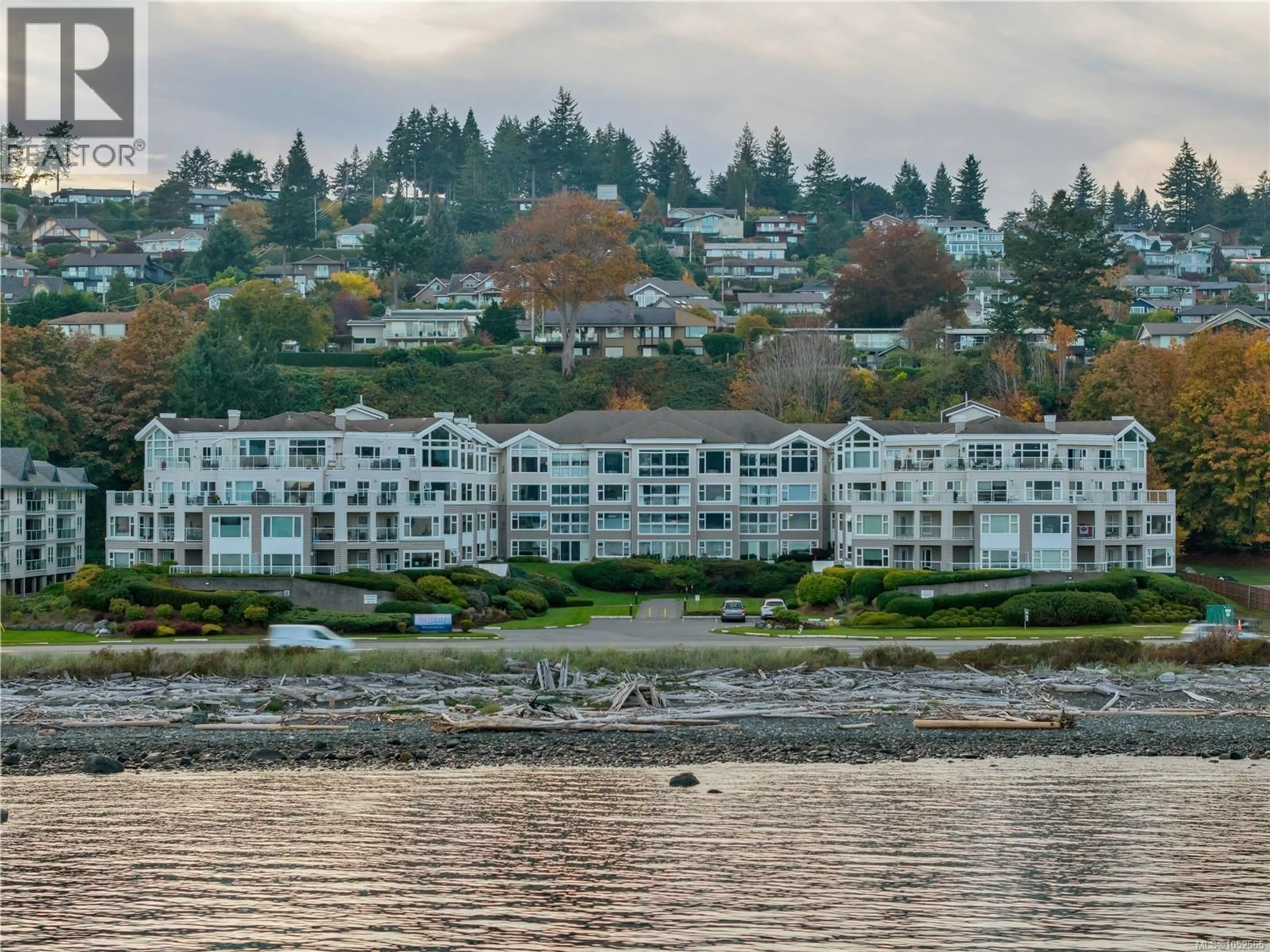 Blurry image for 217 - 350 ISLAND HIGHWAY SOUTH, Campbell River British Columbia V9W1A5