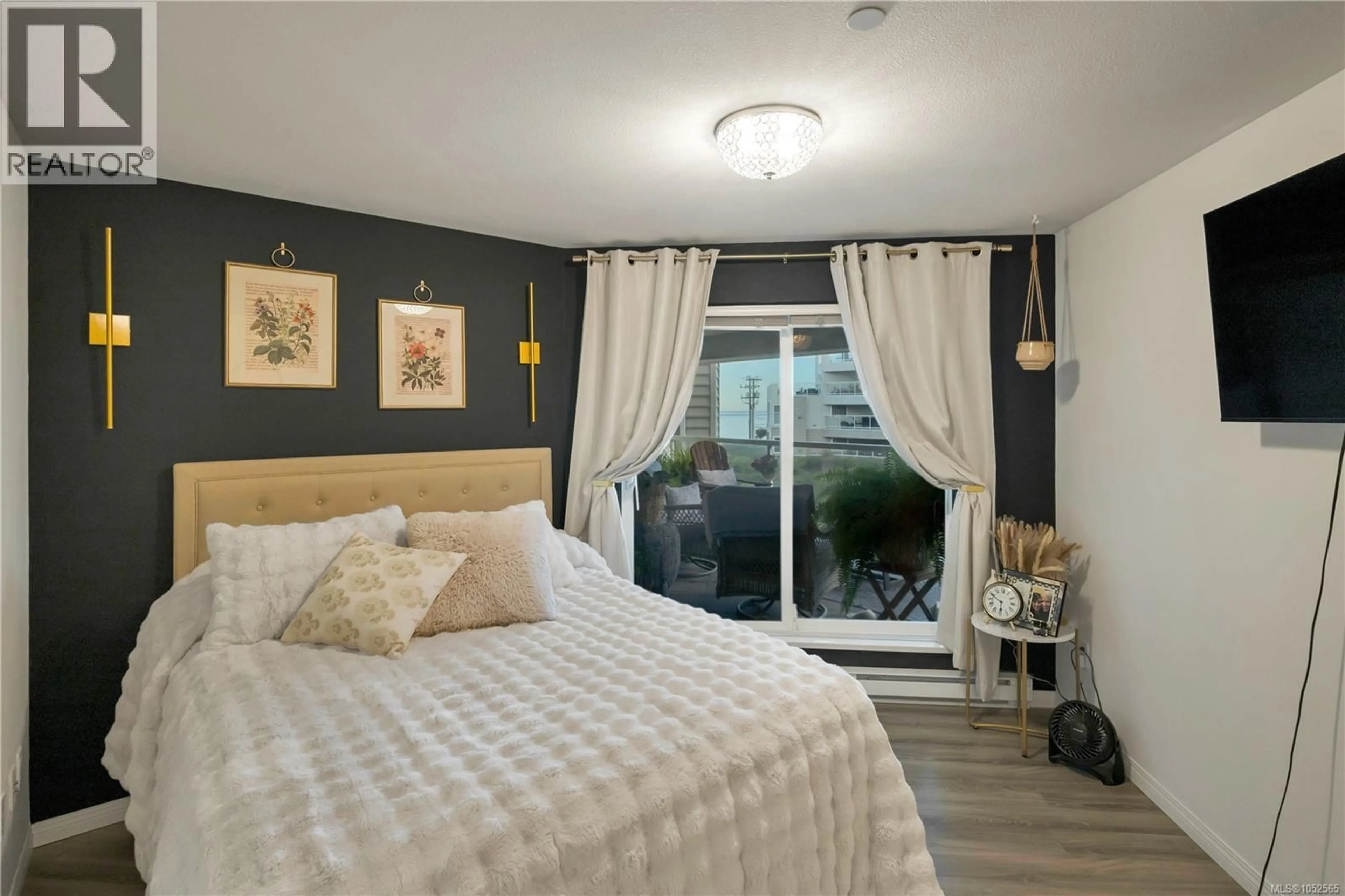 Bedroom with bed, unknown for 217 - 350 ISLAND HIGHWAY SOUTH, Campbell River British Columbia V9W1A5