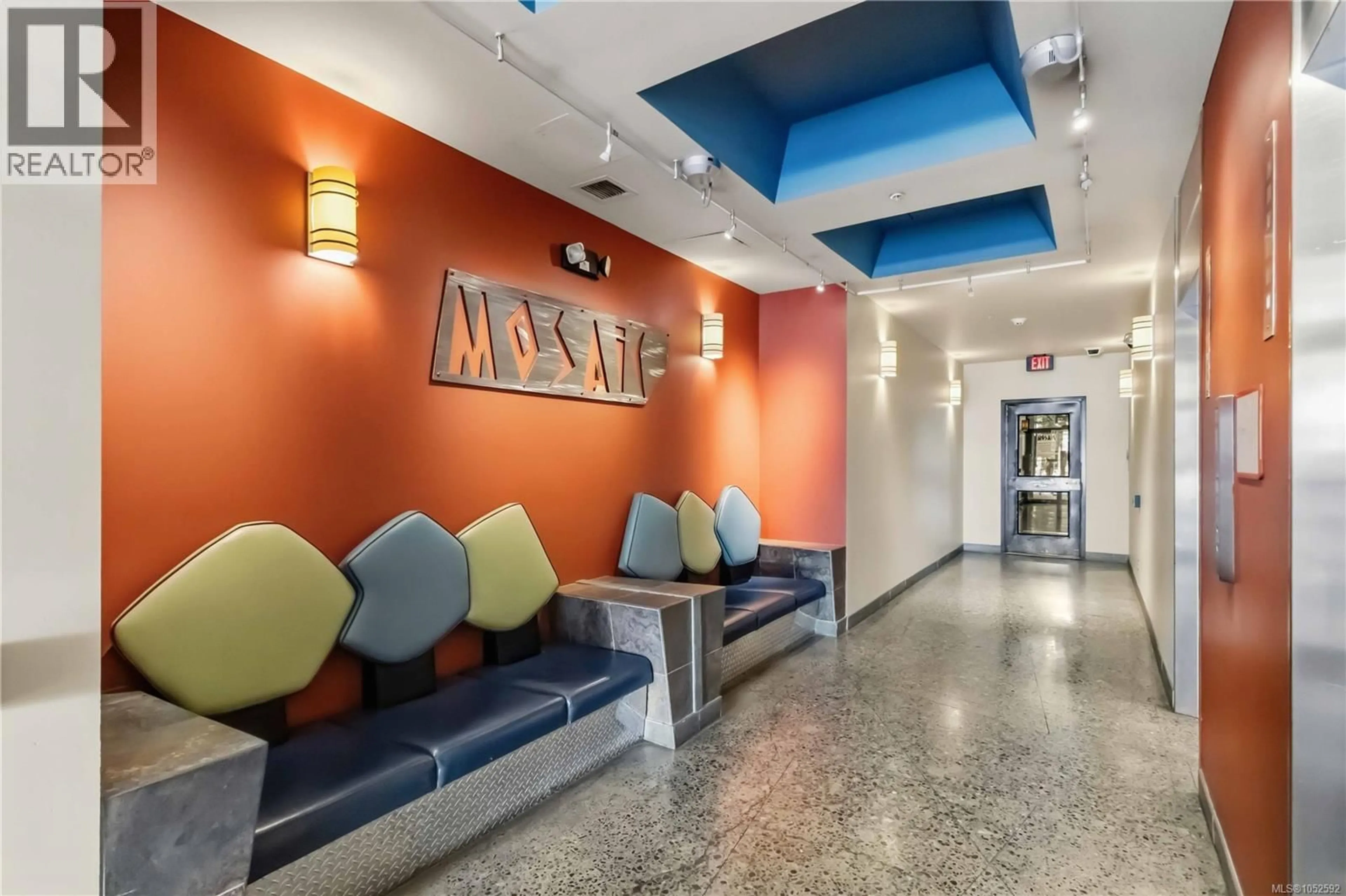 Lobby for 406 - 1061 FORT STREET, Victoria British Columbia V8V5A1