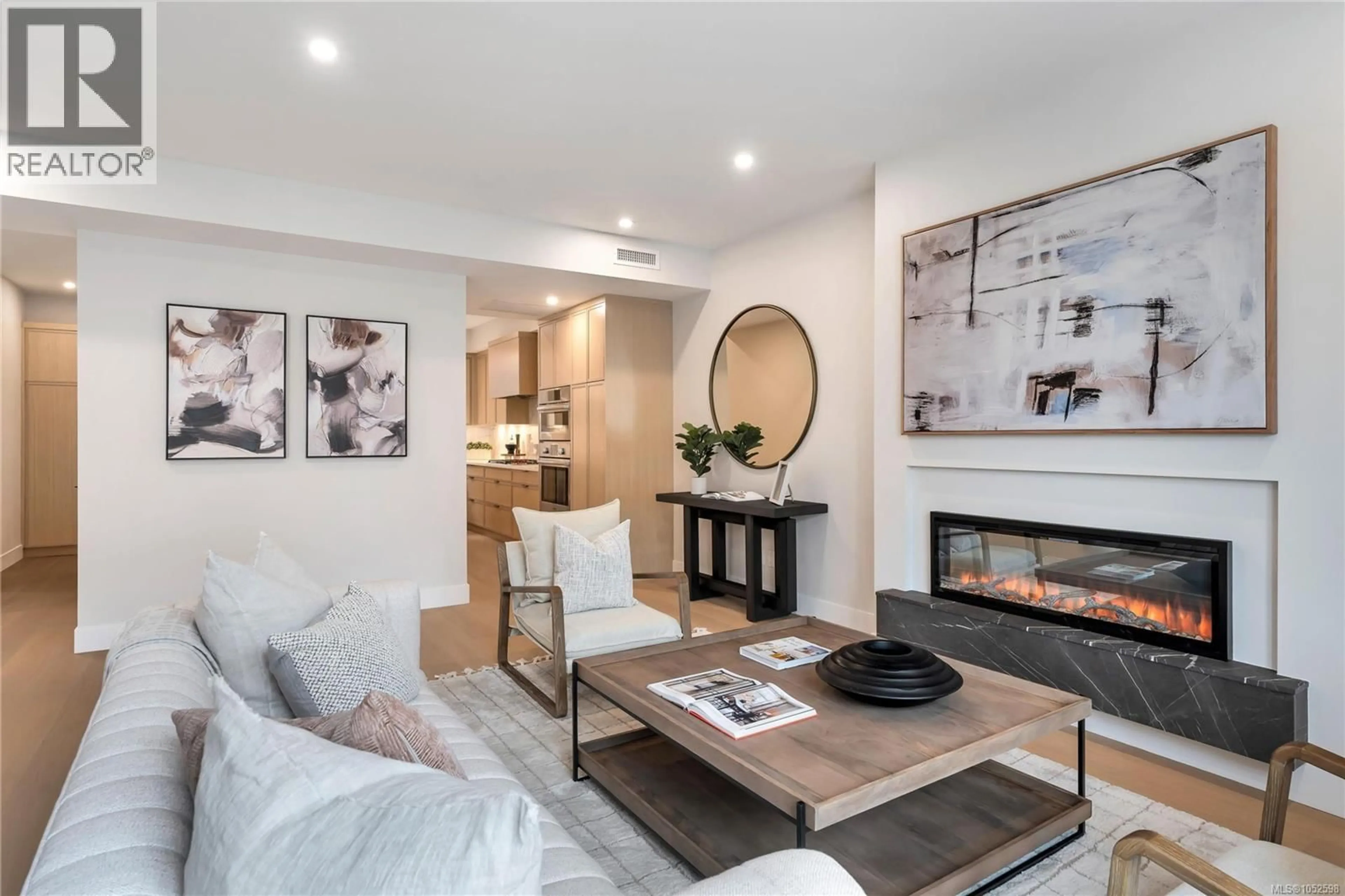 Living room with furniture, unknown for 2 - 2590 PENRHYN STREET, Saanich British Columbia V8N1G3