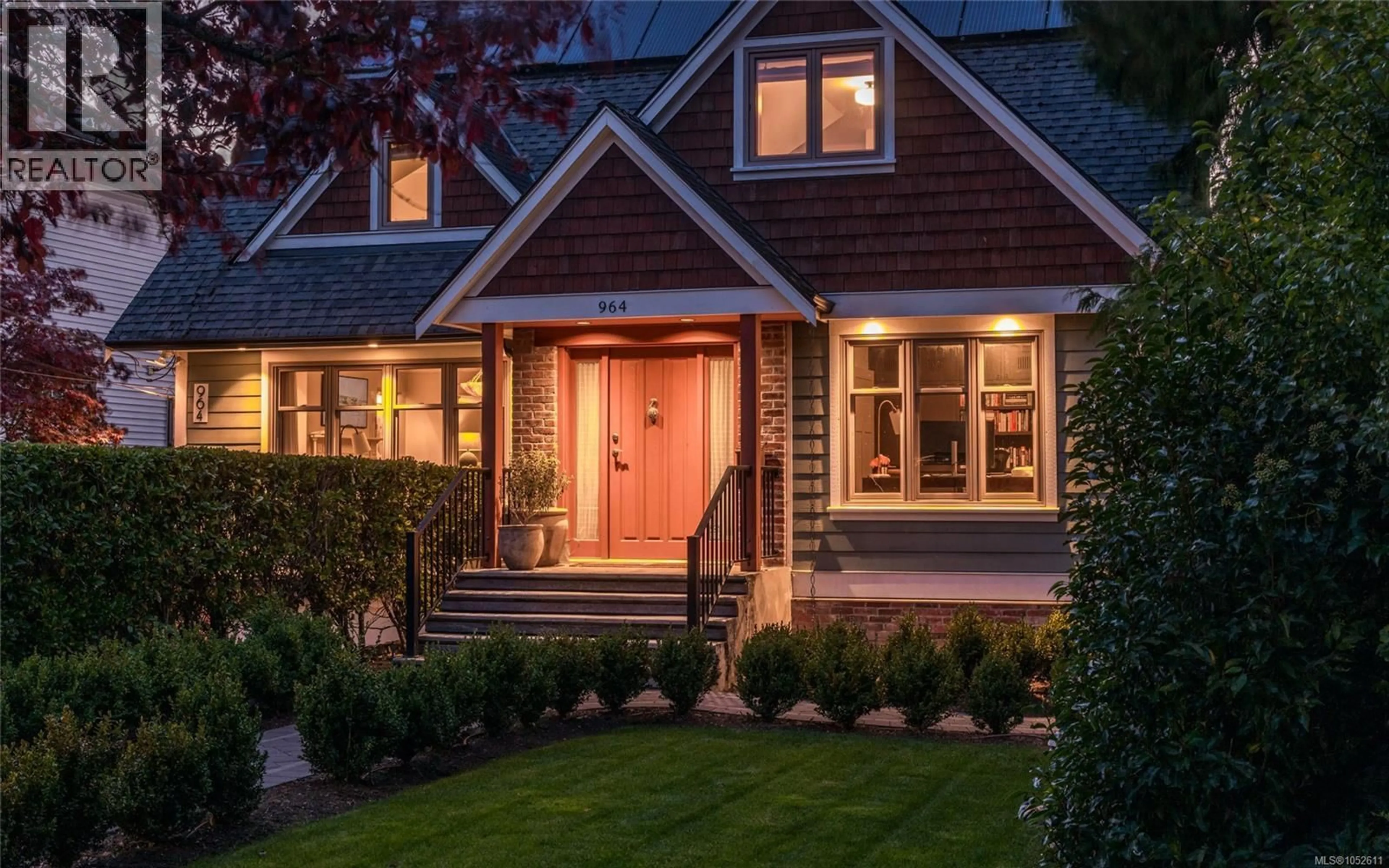 Home with brick exterior material, street for 964 NEWPORT AVENUE, Oak Bay British Columbia V8S5C9