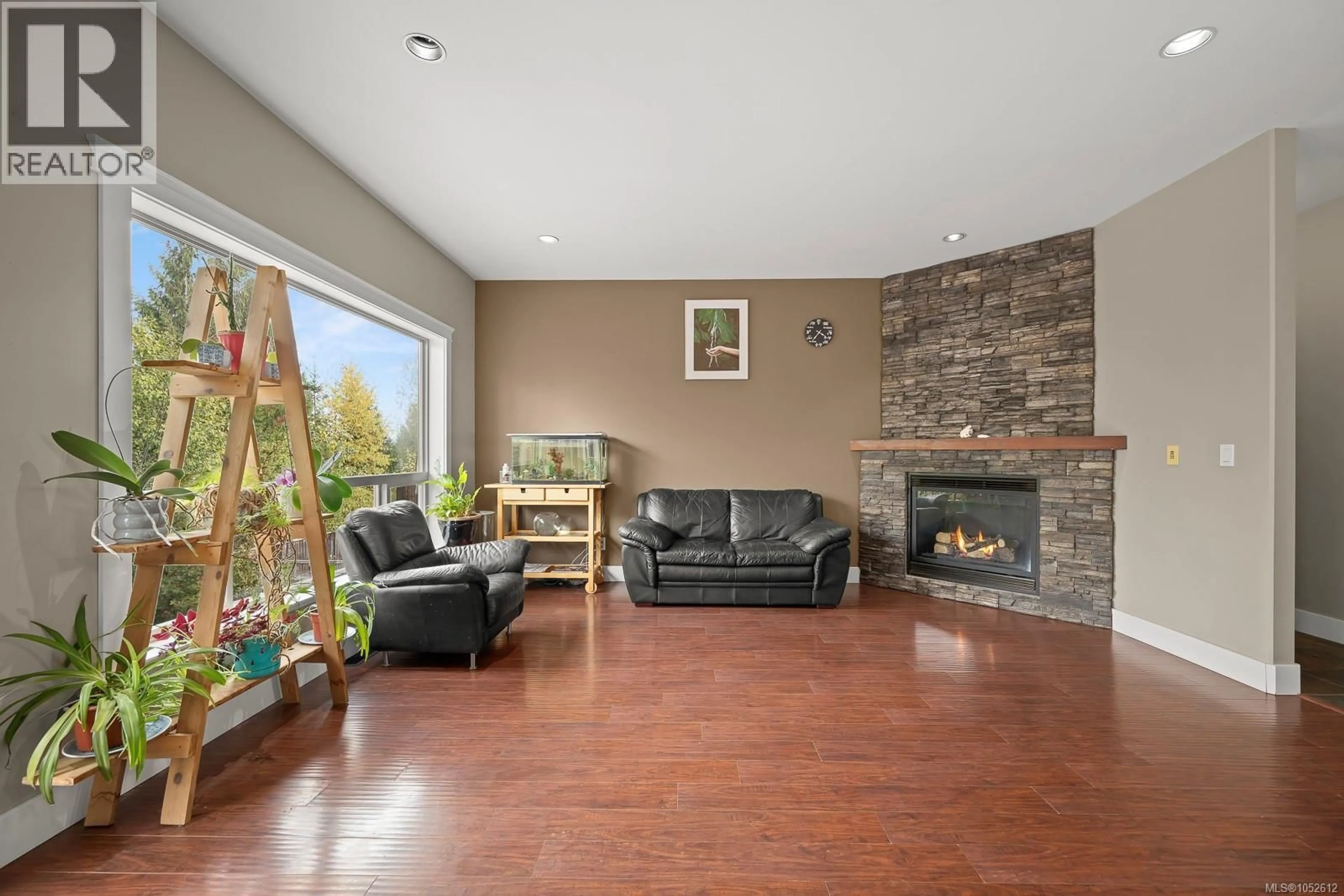 Unknown for 2644 KENDAL AVENUE, Cumberland British Columbia V0R1S0