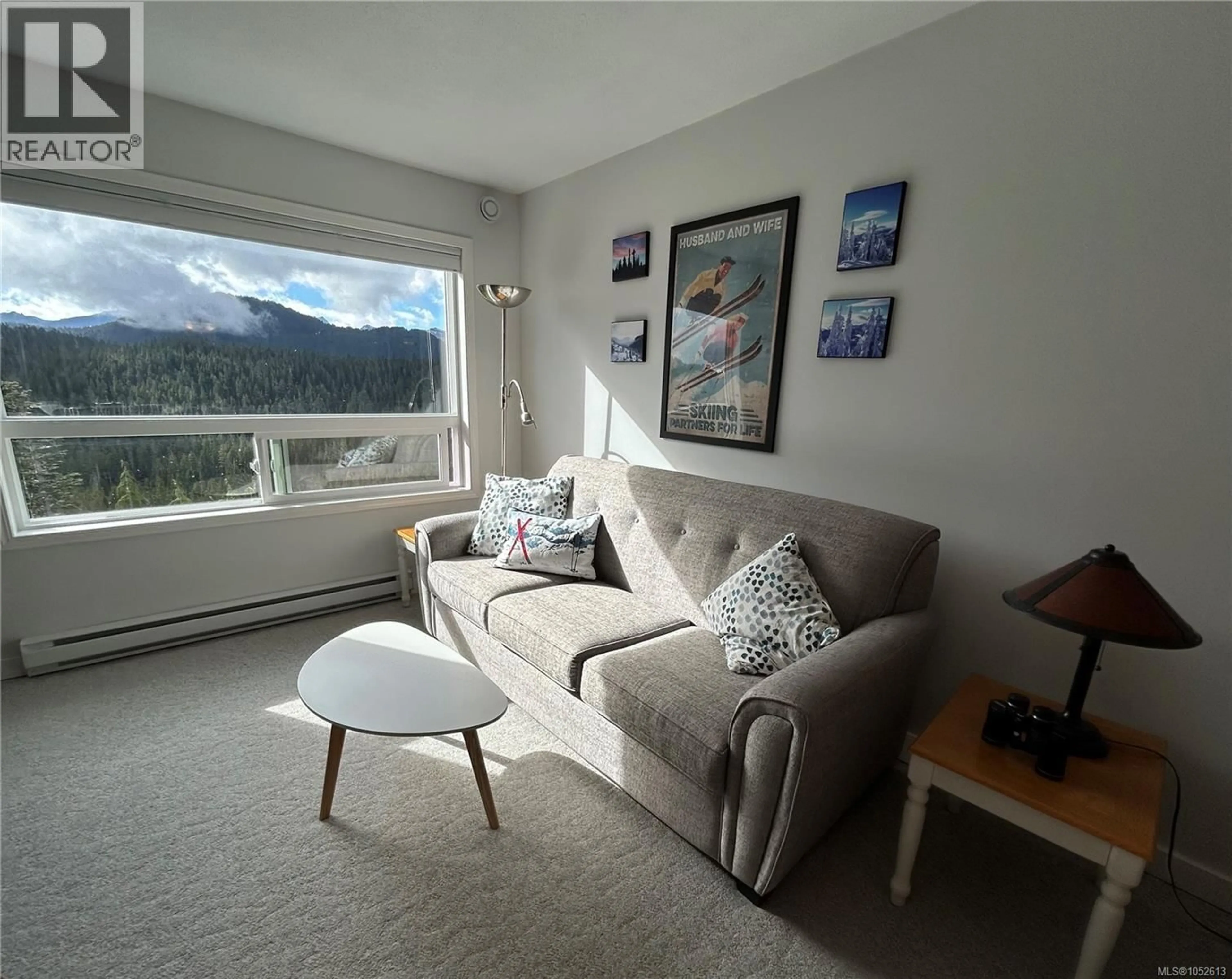 Living room with furniture, unknown for 204 - 1105 HENRY ROAD, Courtenay British Columbia V9J1L0