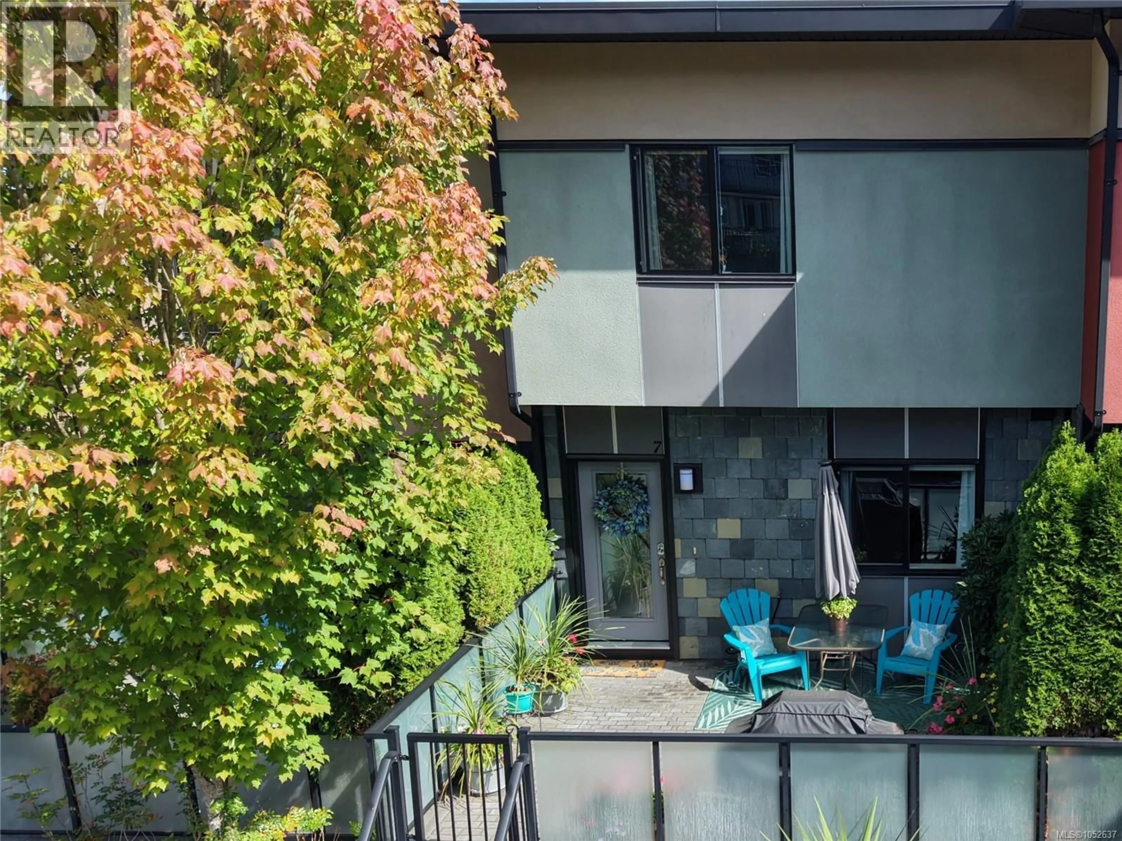 Patio, street for 7 - 2321 ISLAND VIEW ROAD, Central Saanich British Columbia V8Z0C9