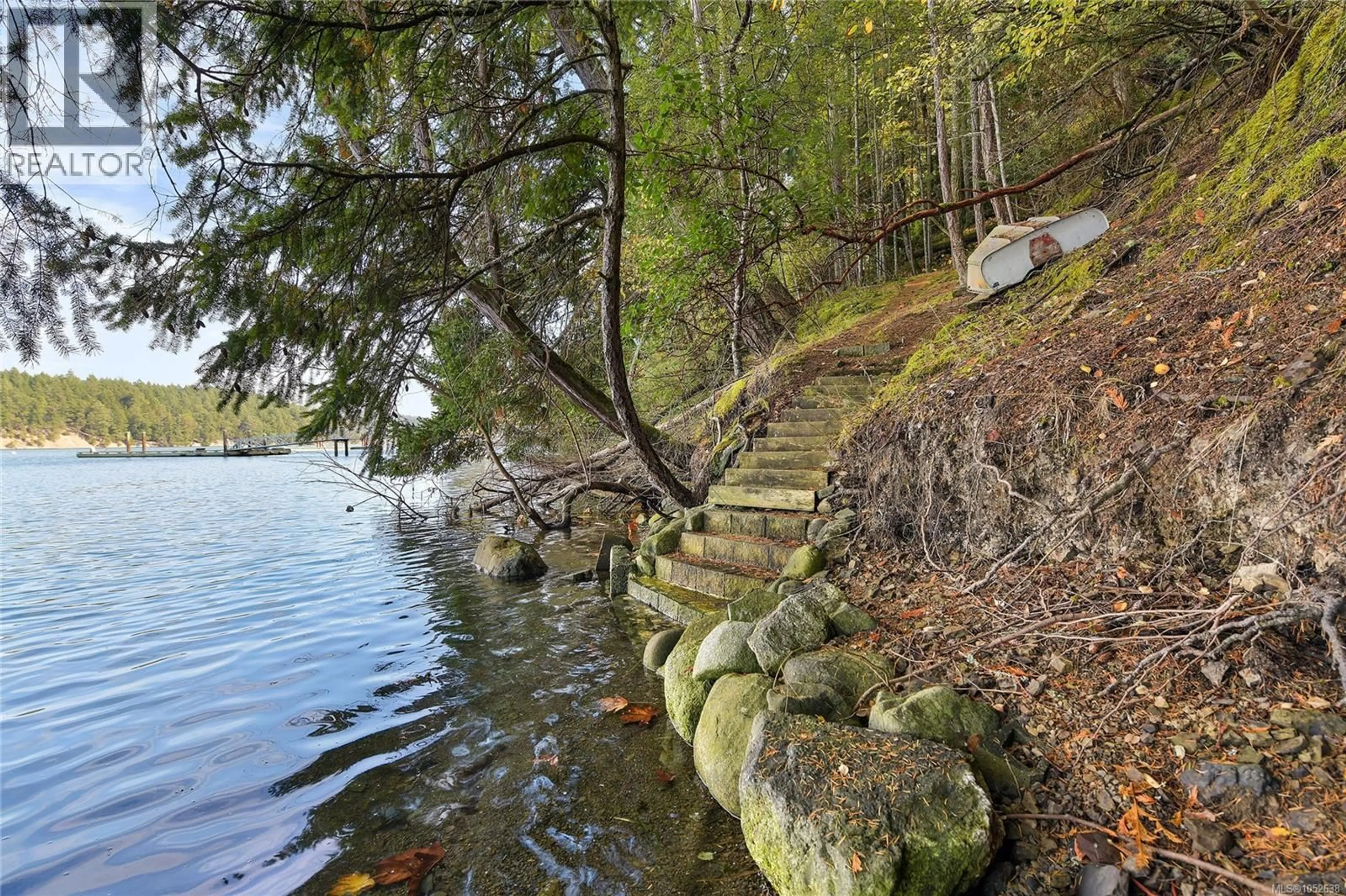 Stairs for 706 HORTON BAY ROAD, Mayne Island British Columbia V0N2J2