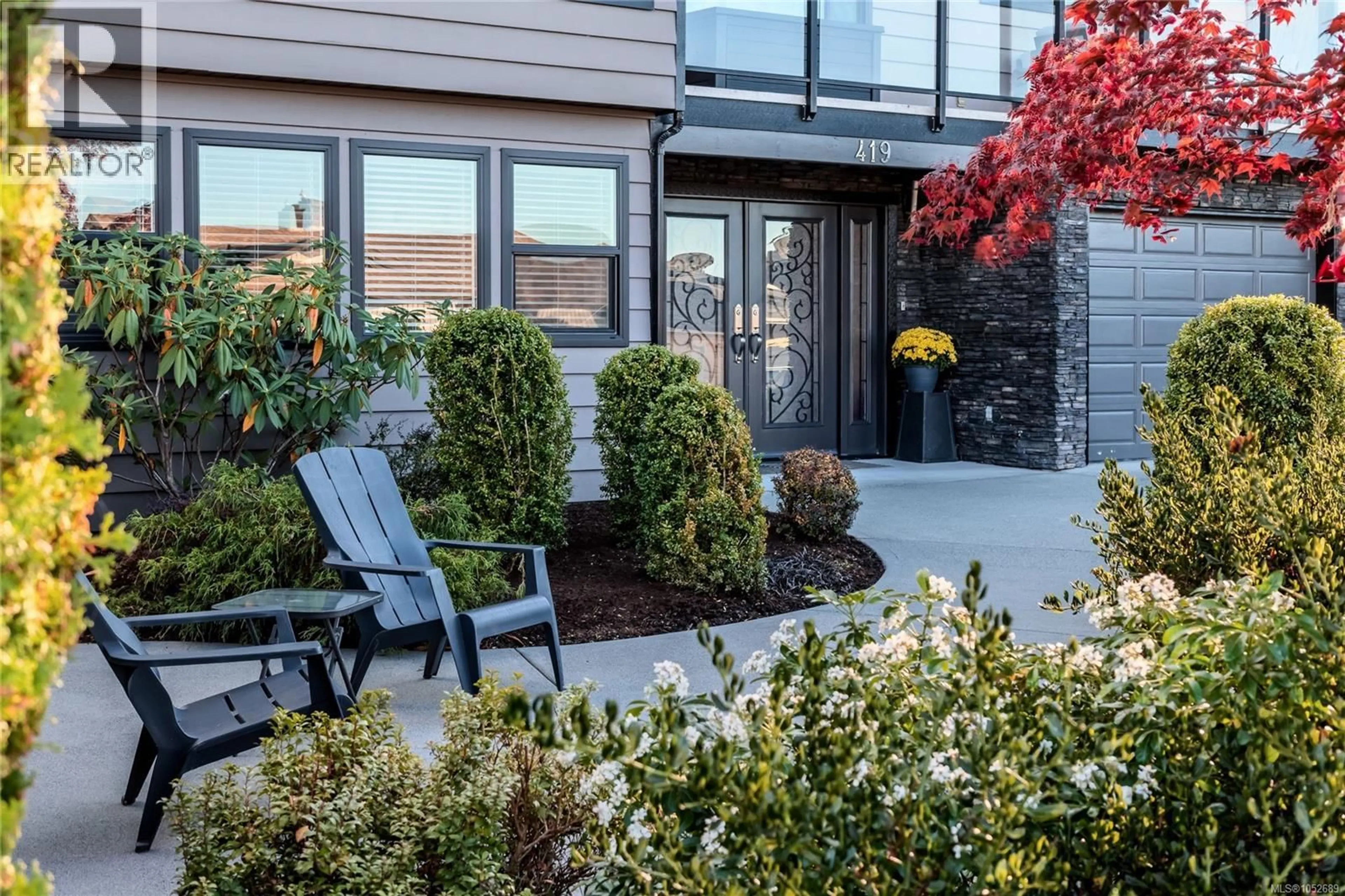 Patio, street for 419 SEALION PLACE, Nanaimo British Columbia V9V1B3